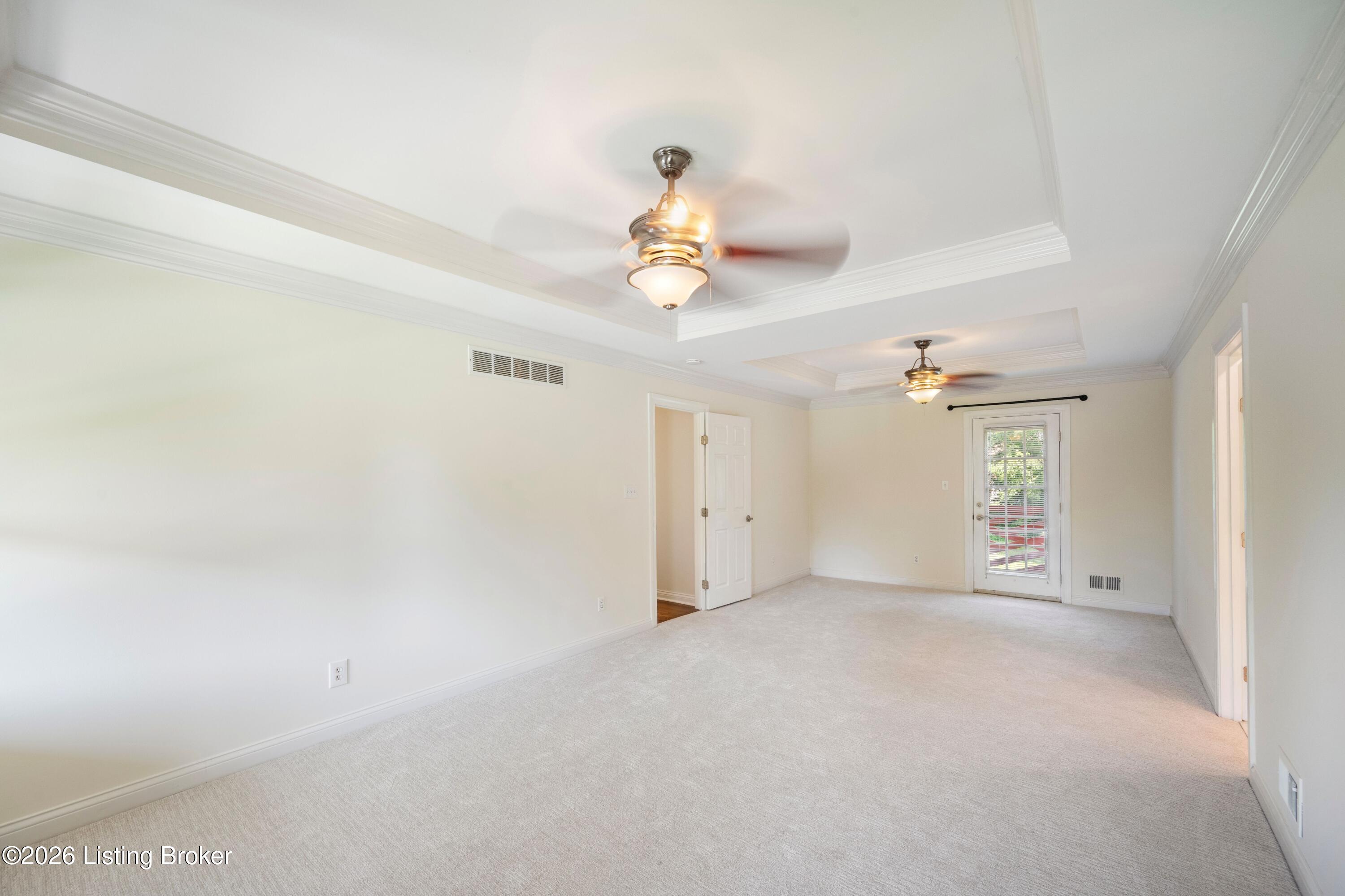 4503 Wolfspring Dr