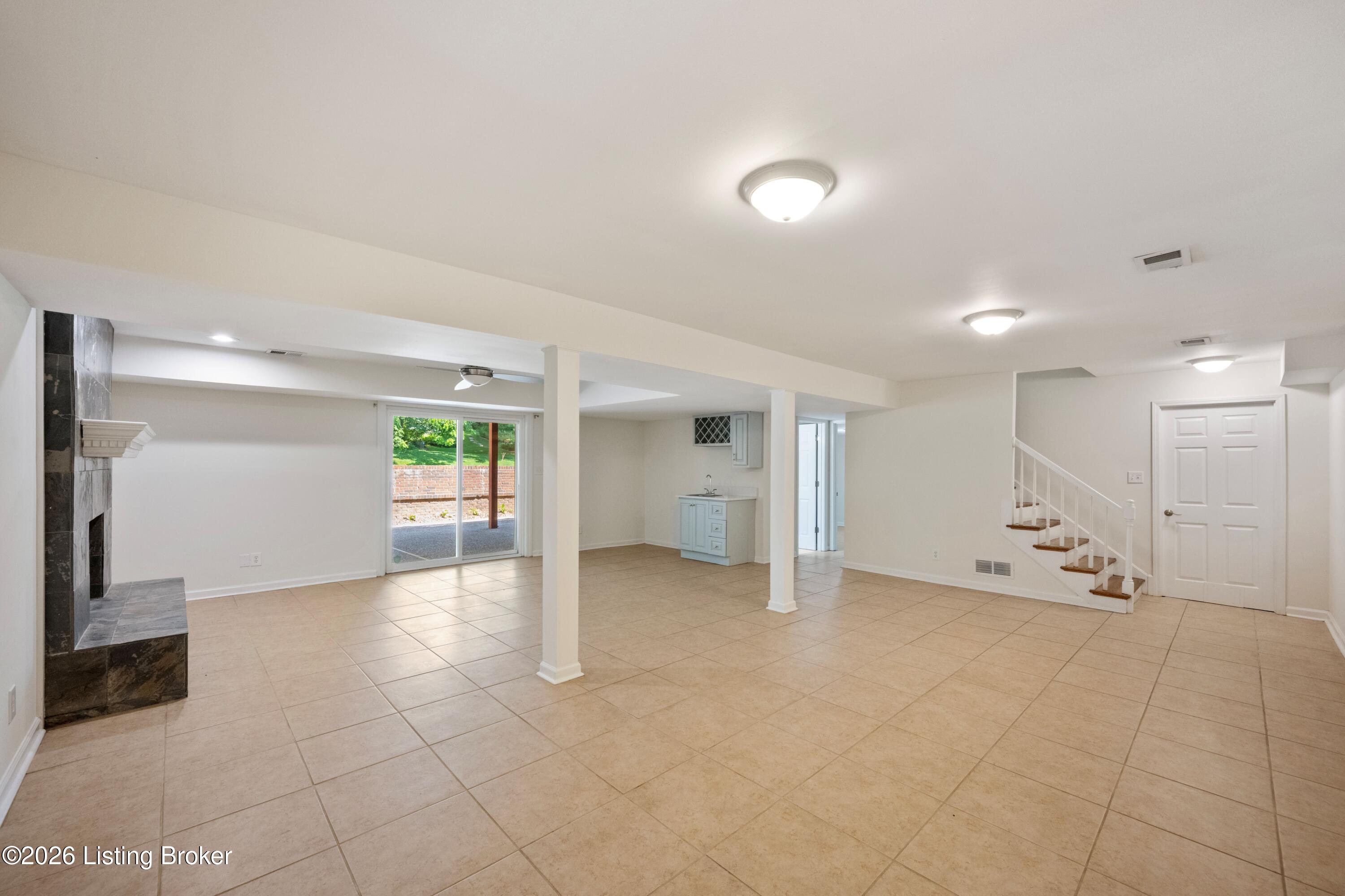 4503 Wolfspring Dr