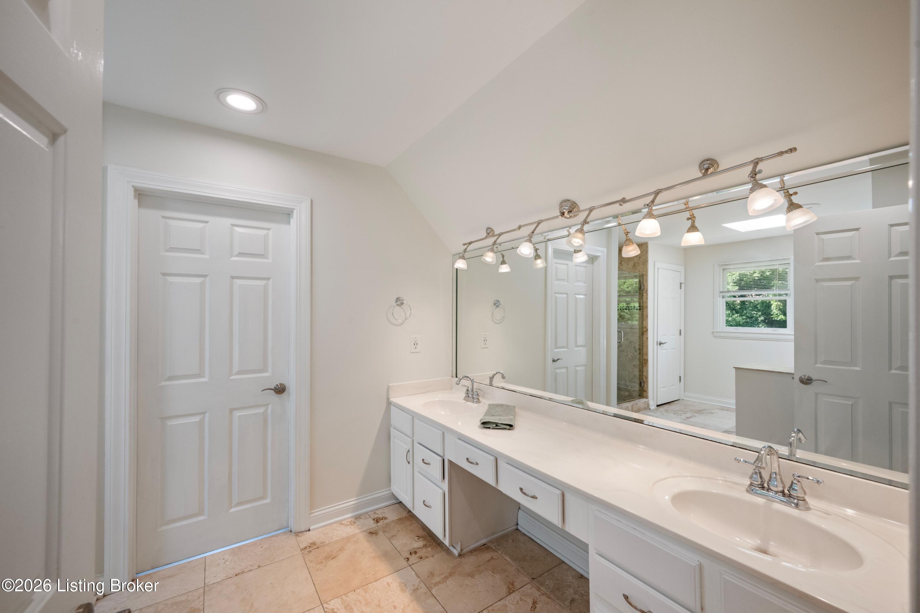 4503 Wolfspring Dr