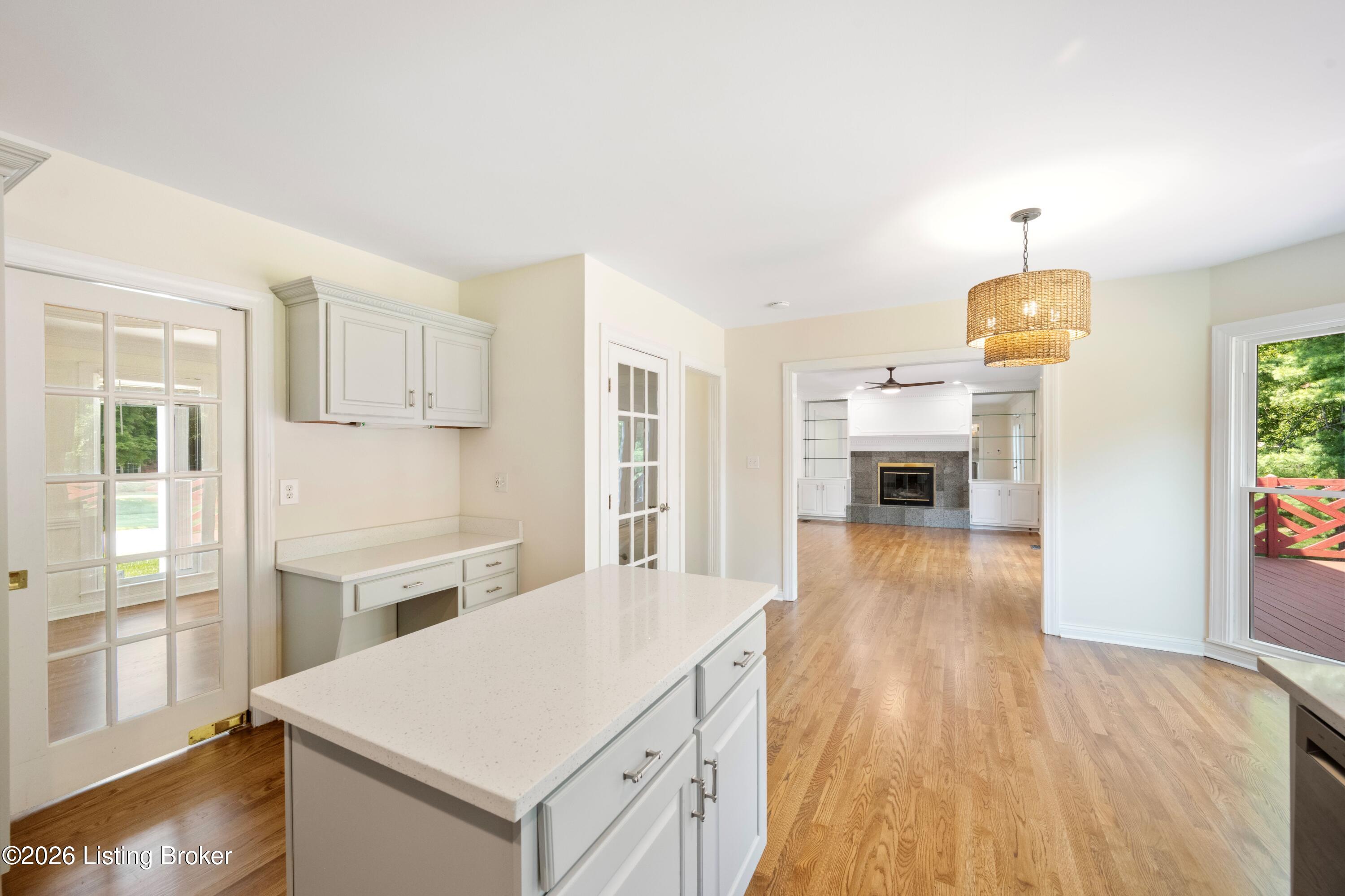 4503 Wolfspring Dr