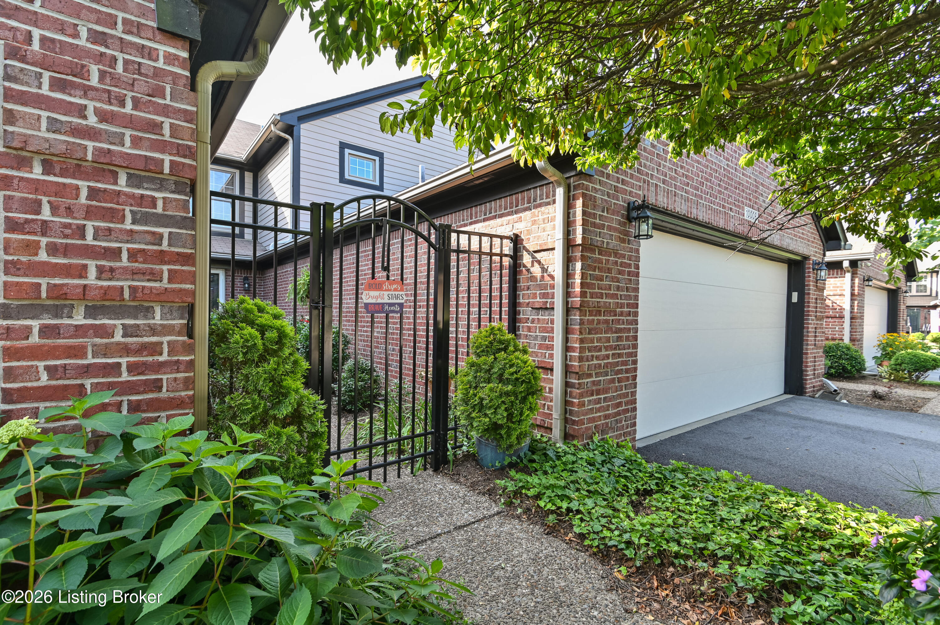 10006 Hartwick Village Dr