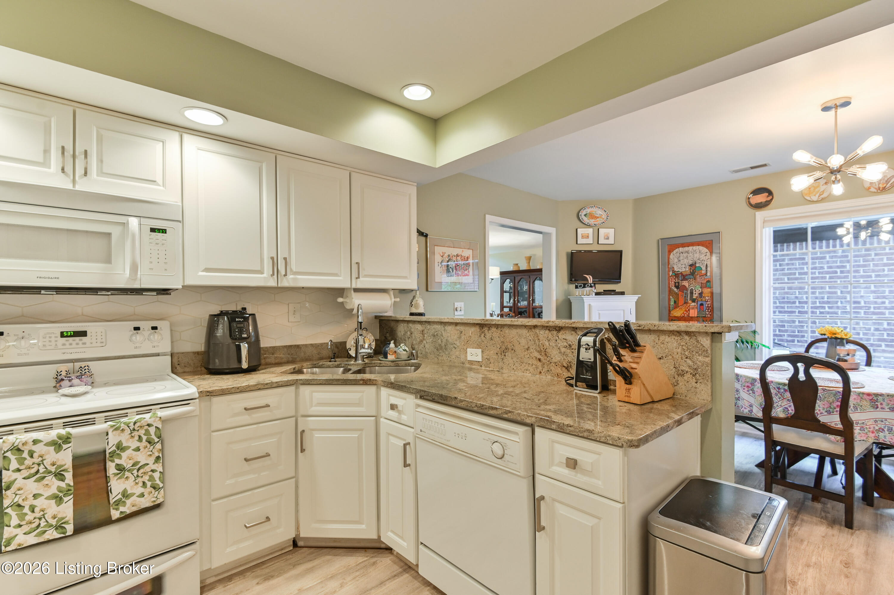 10006 Hartwick Village Dr
