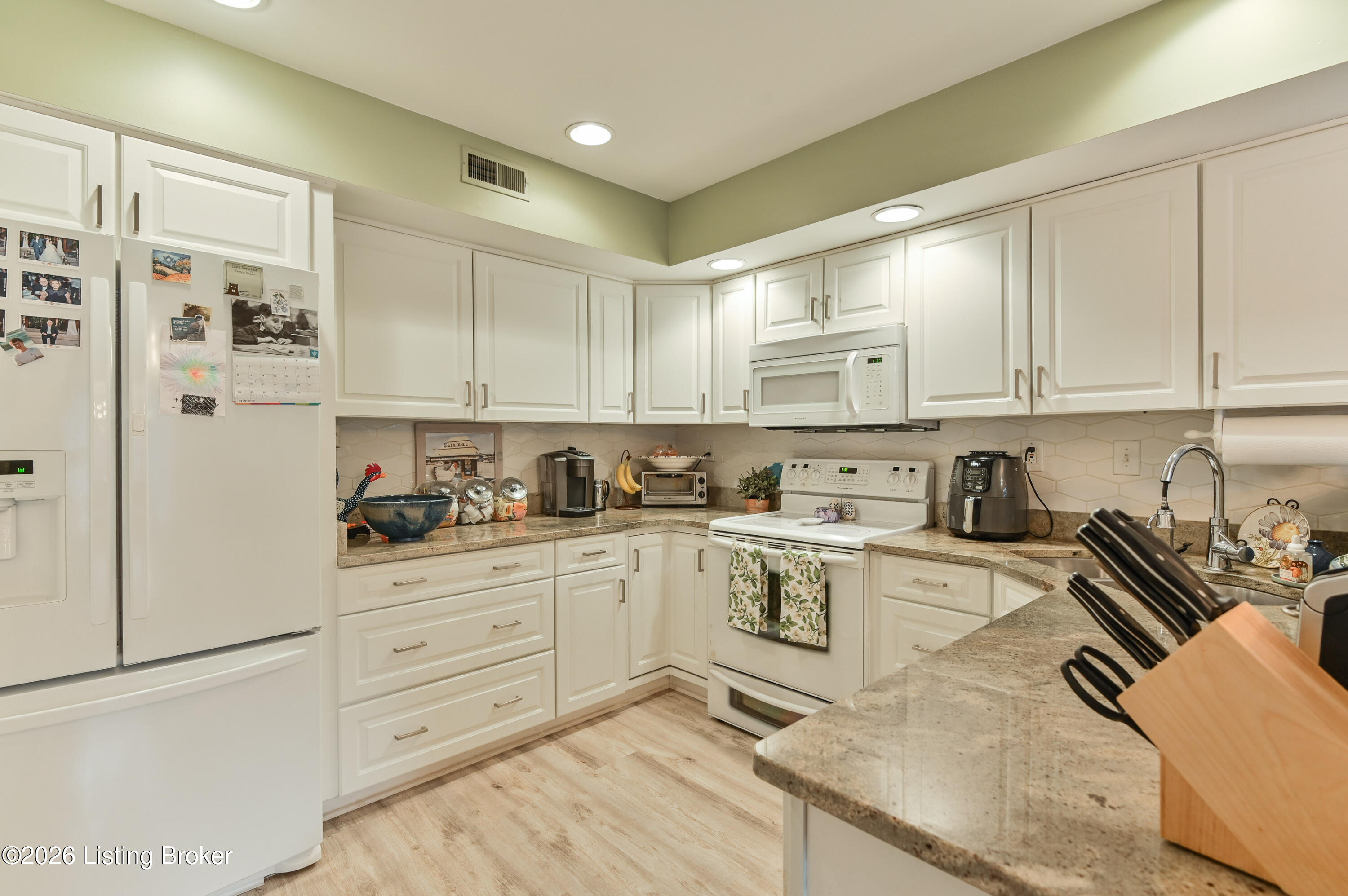 10006 Hartwick Village Dr