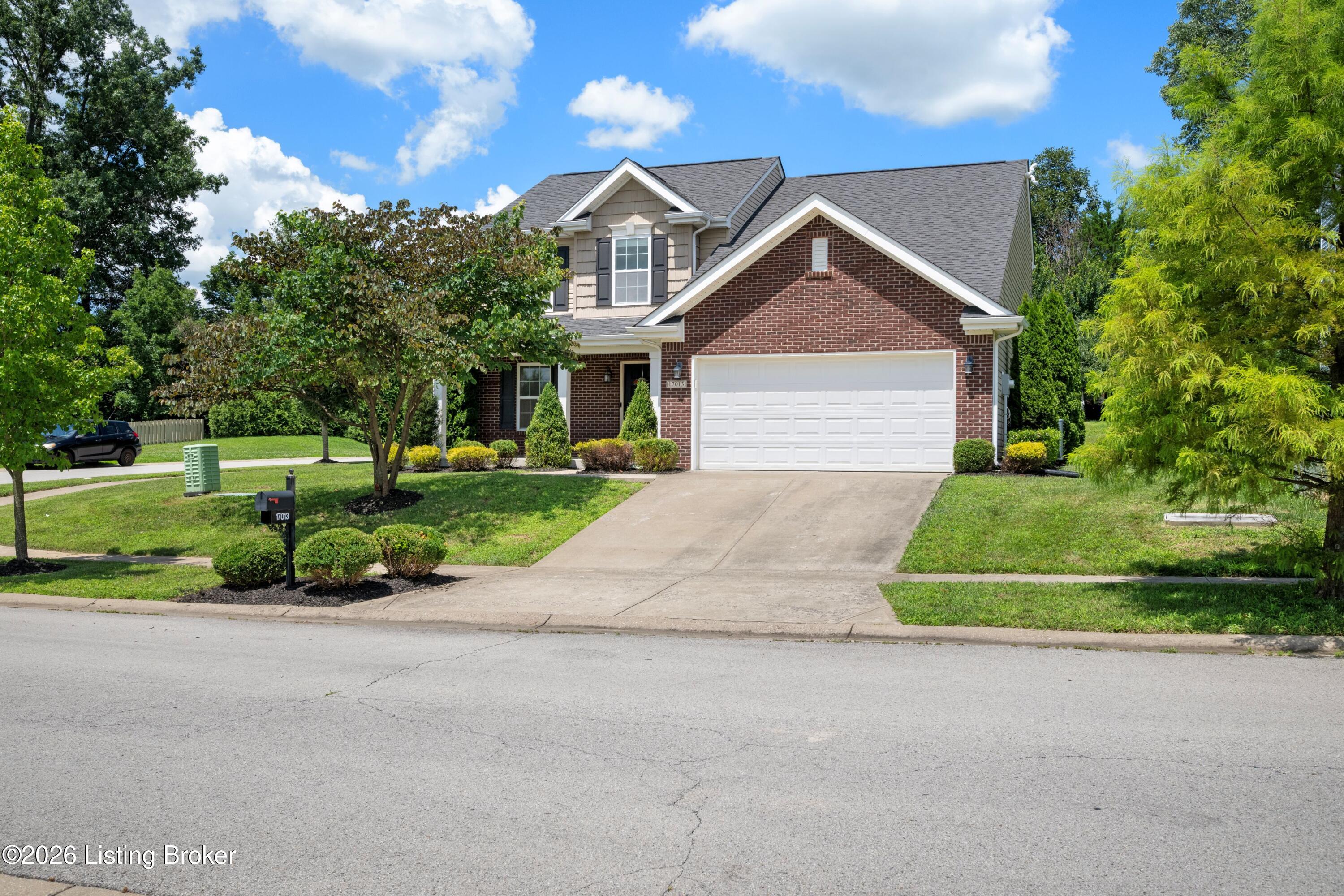 17013 Green Crest Ln