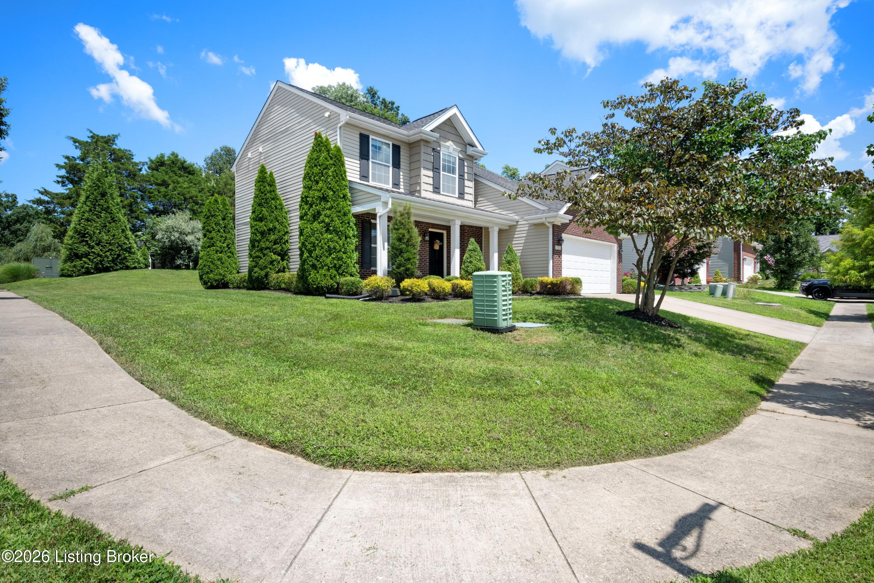 17013 Green Crest Ln
