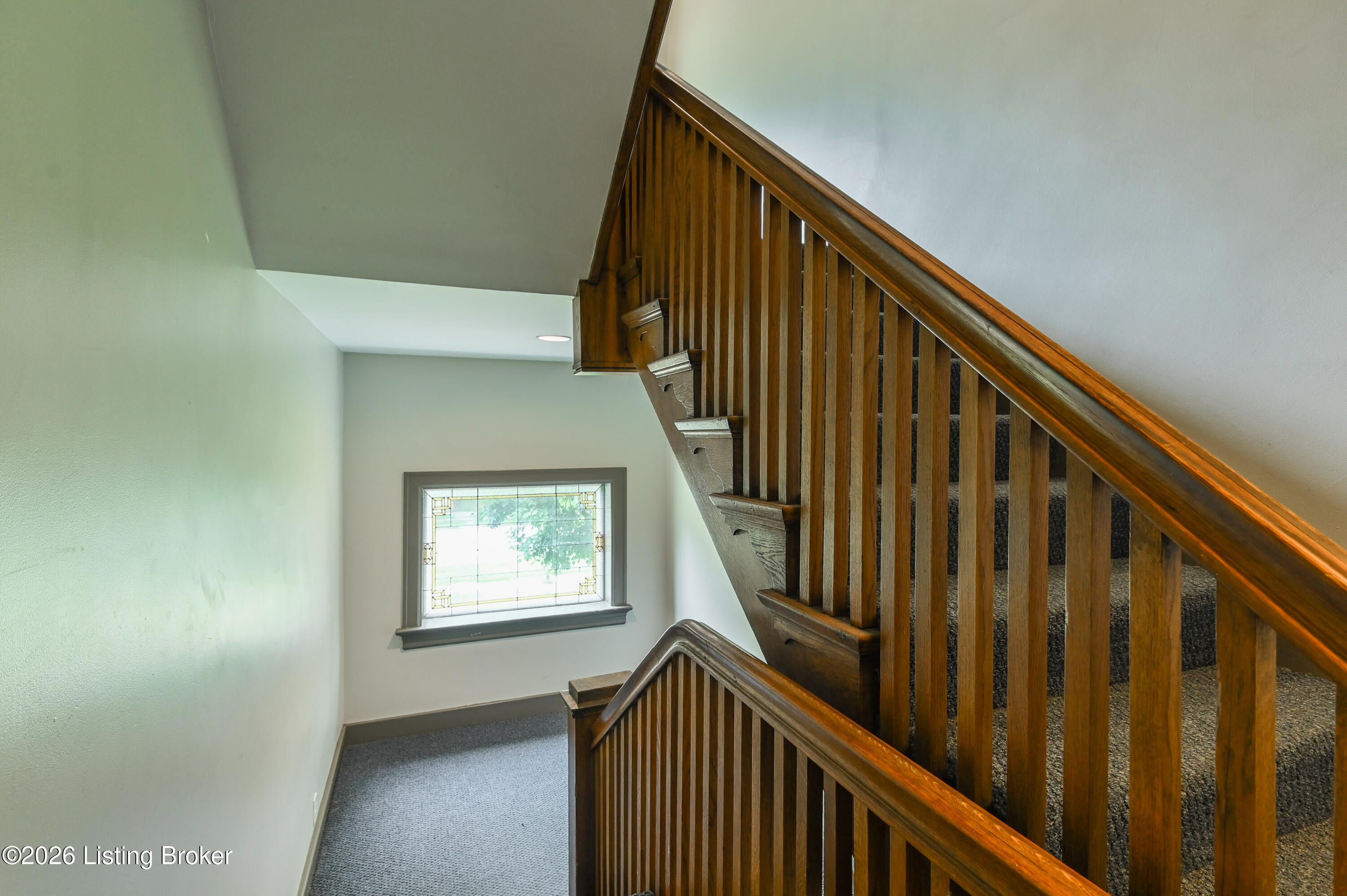 2082 Douglass Blvd APT 18