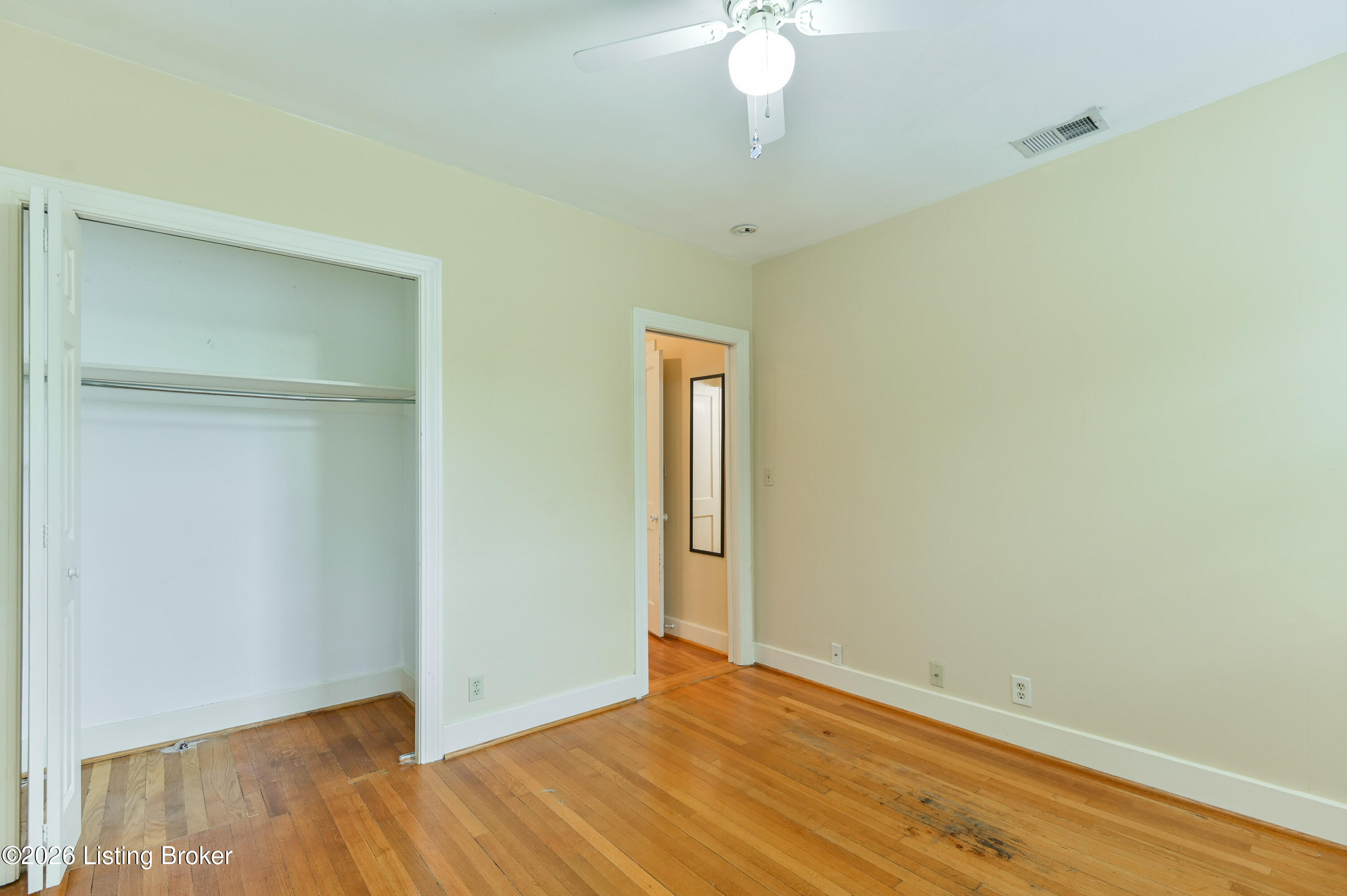 2082 Douglass Blvd APT 18