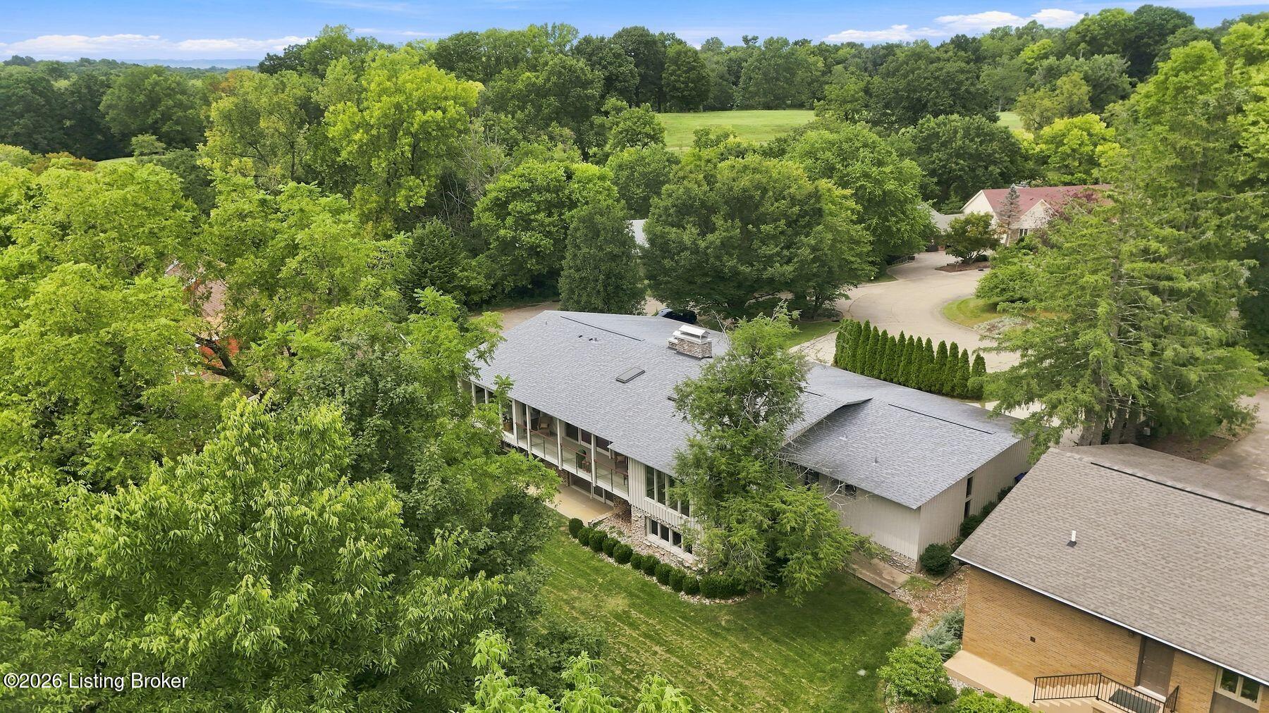 1128 Rostrevor Cir