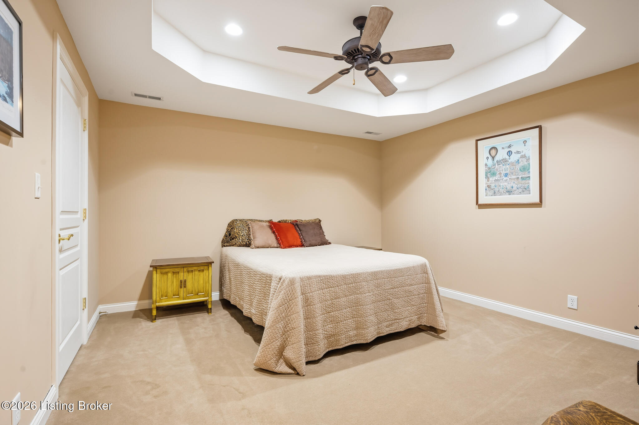 2601 Alia Cir