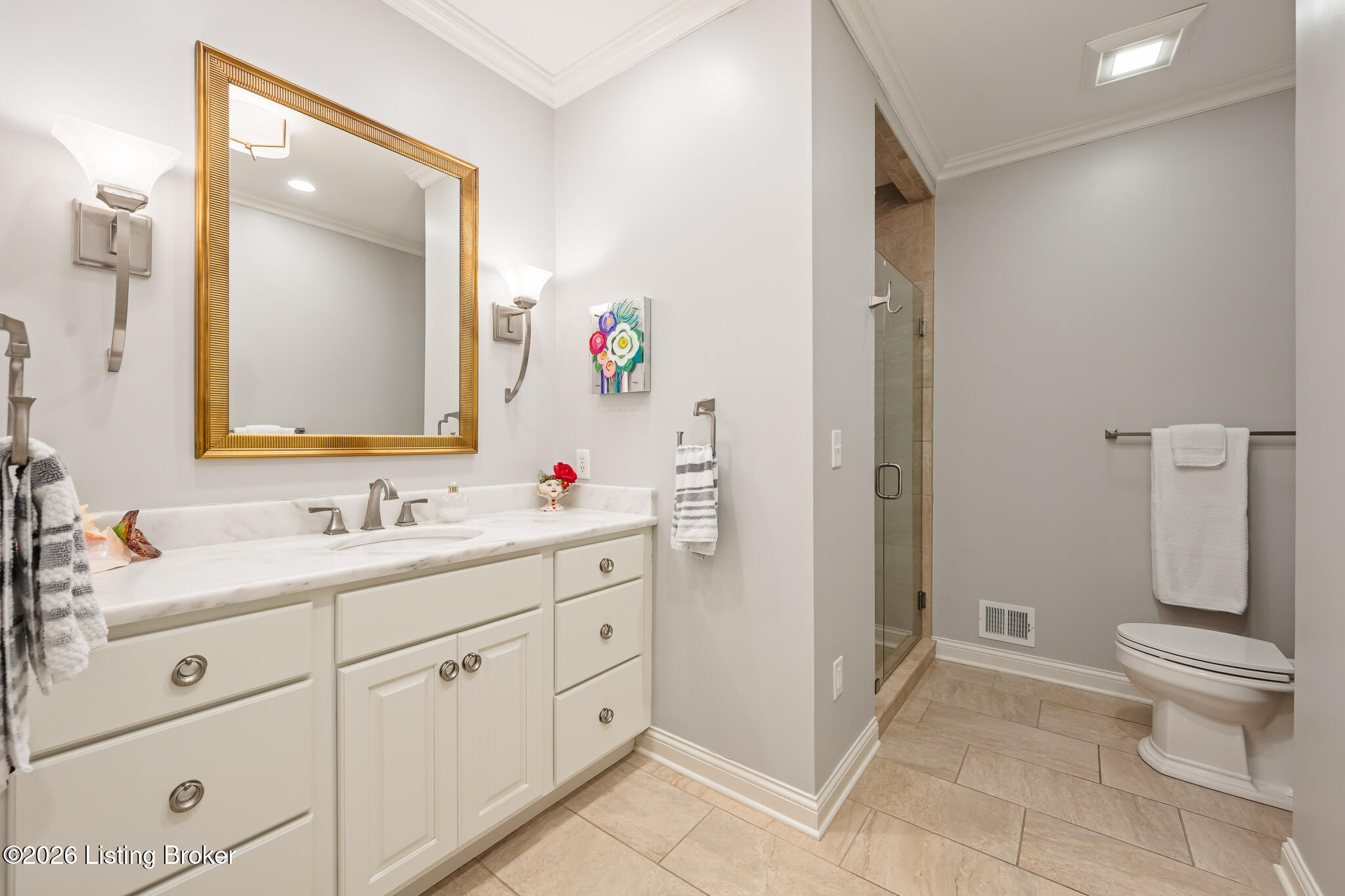 2601 Alia Cir