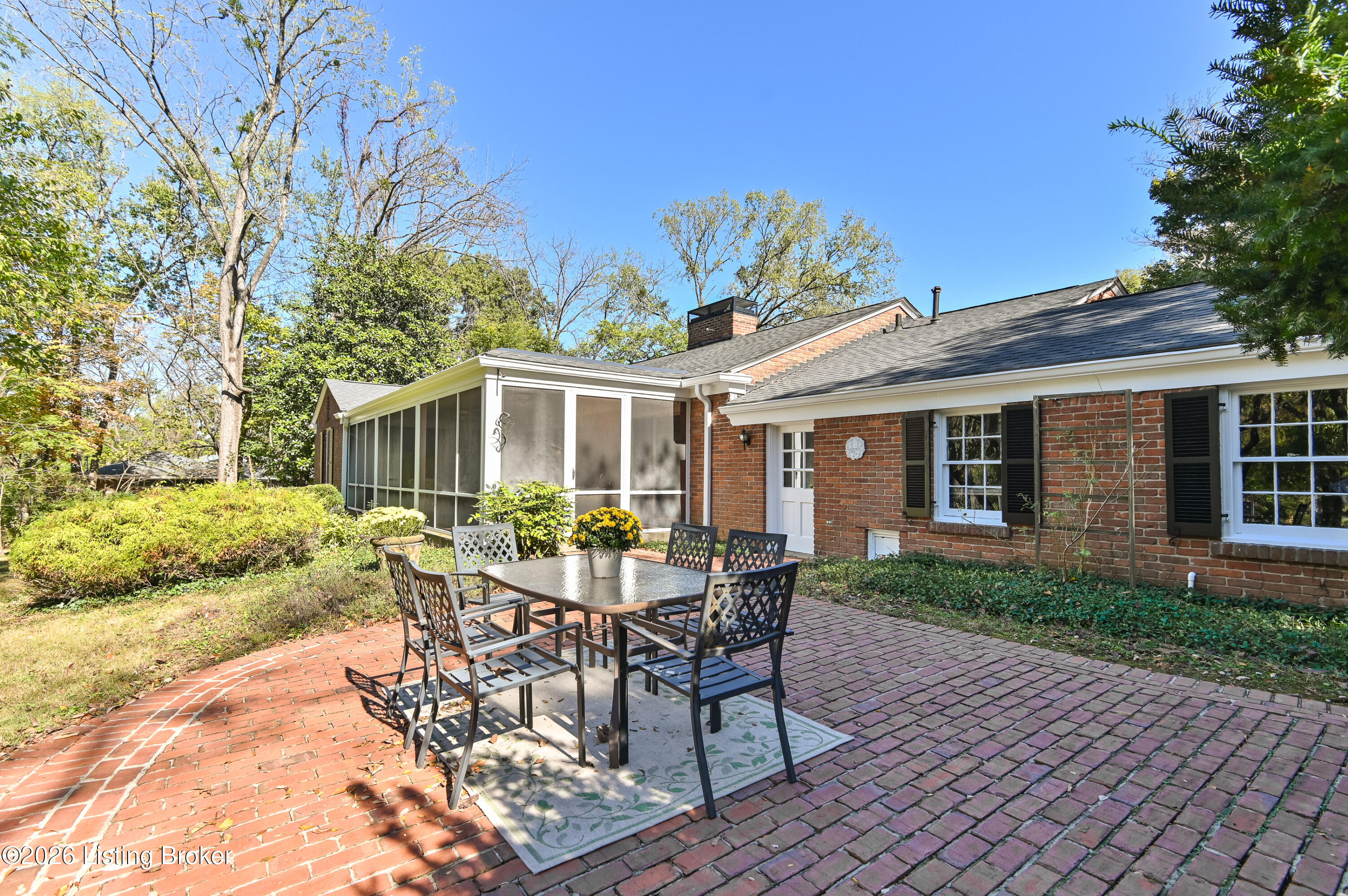 432 Twinbrook Rd