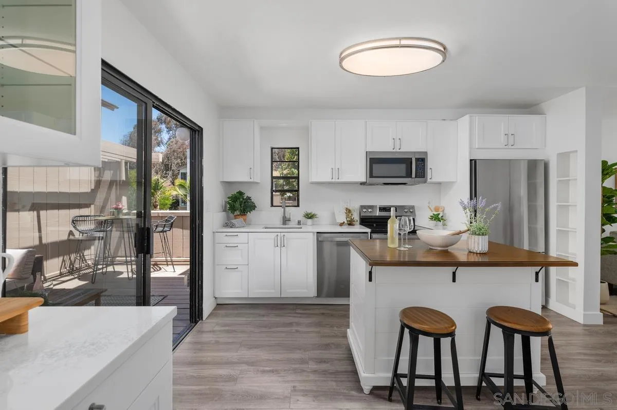 2726 Ariane Dr Unit 46