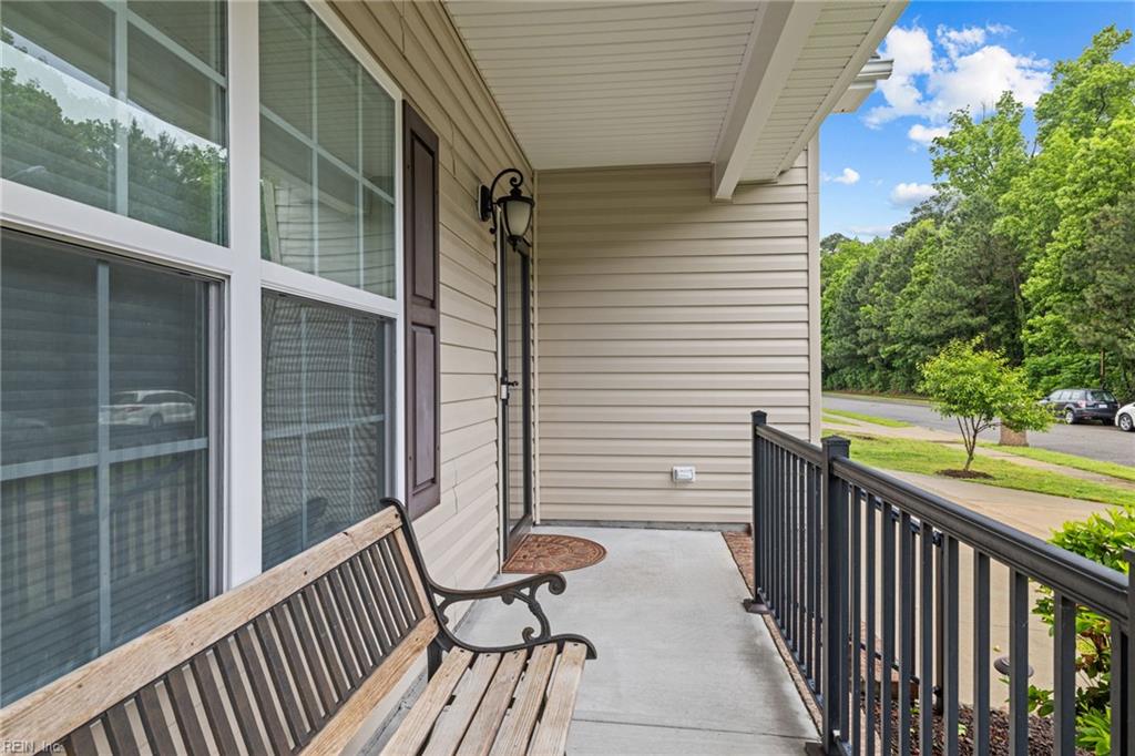 3925 Grand Isle Dr DR