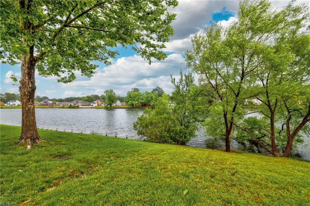 3925 Grand Isle Dr DR