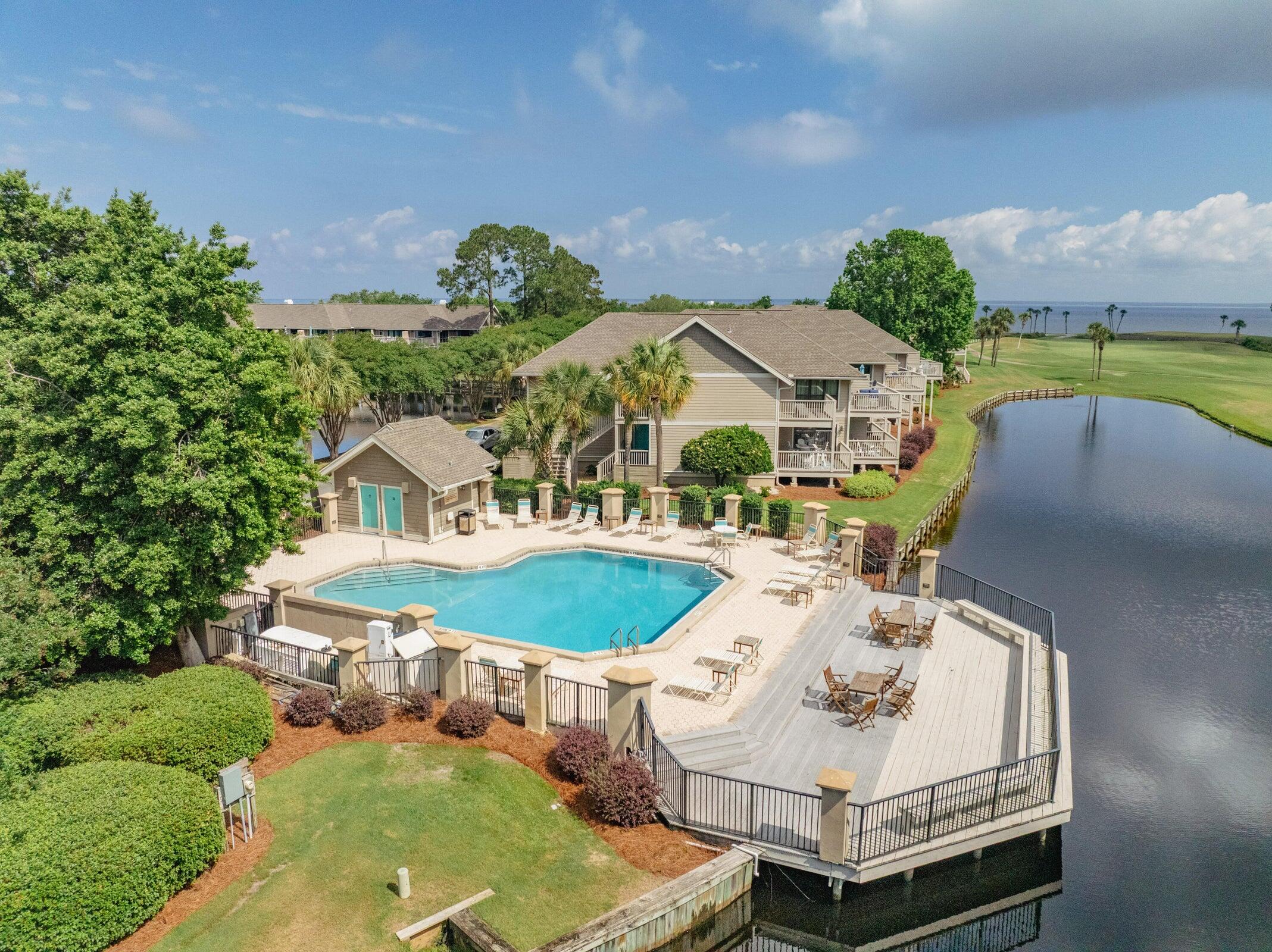 901 Harbour Pointe Lane 901