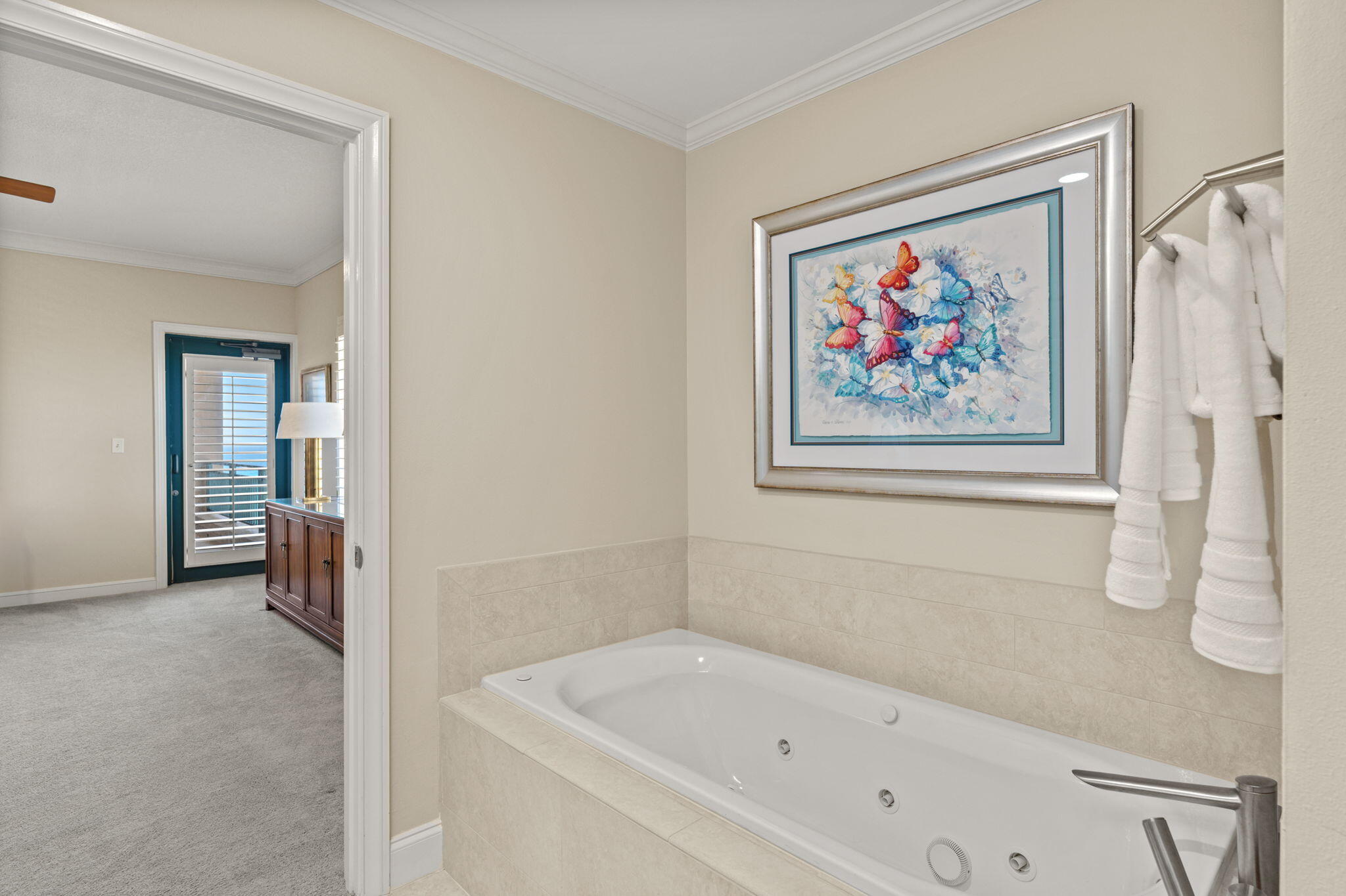 4425 Southwinds Drive 4425