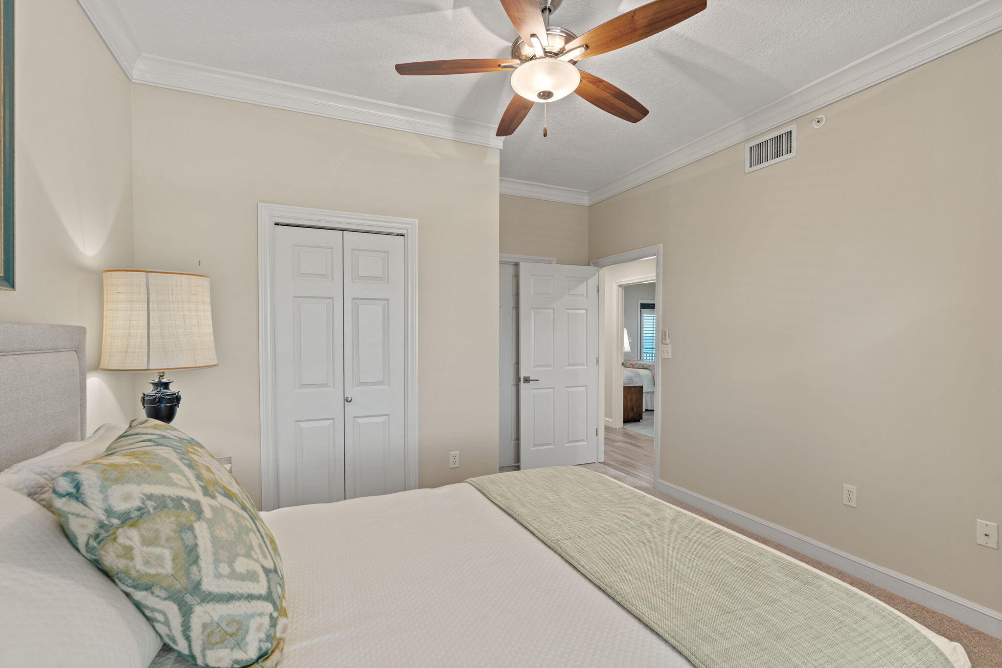 4425 Southwinds Drive 4425