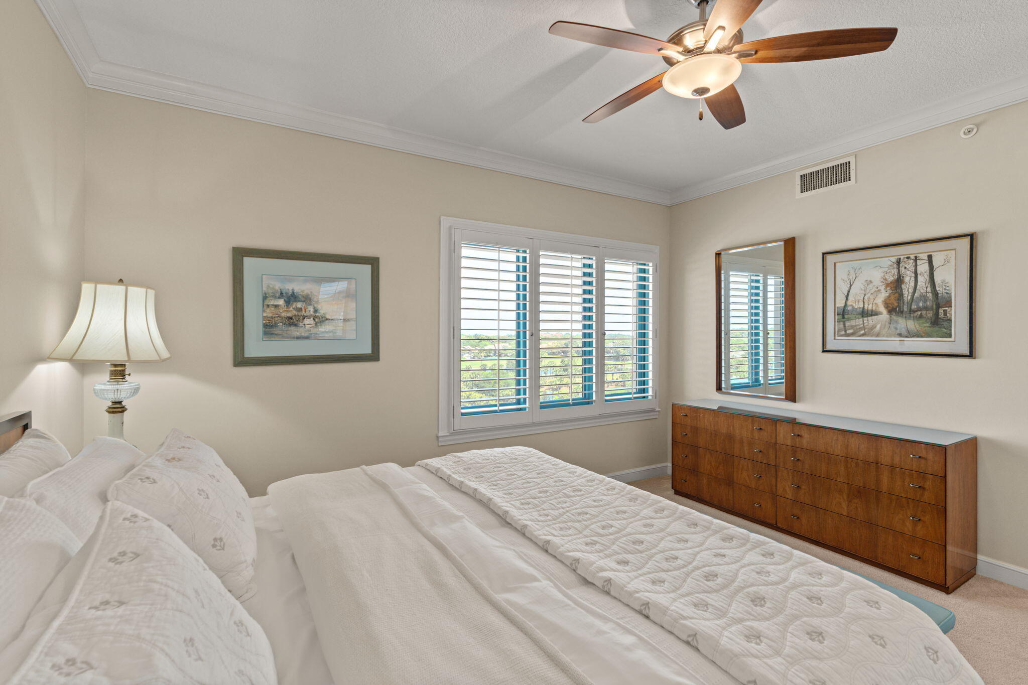 4425 Southwinds Drive 4425