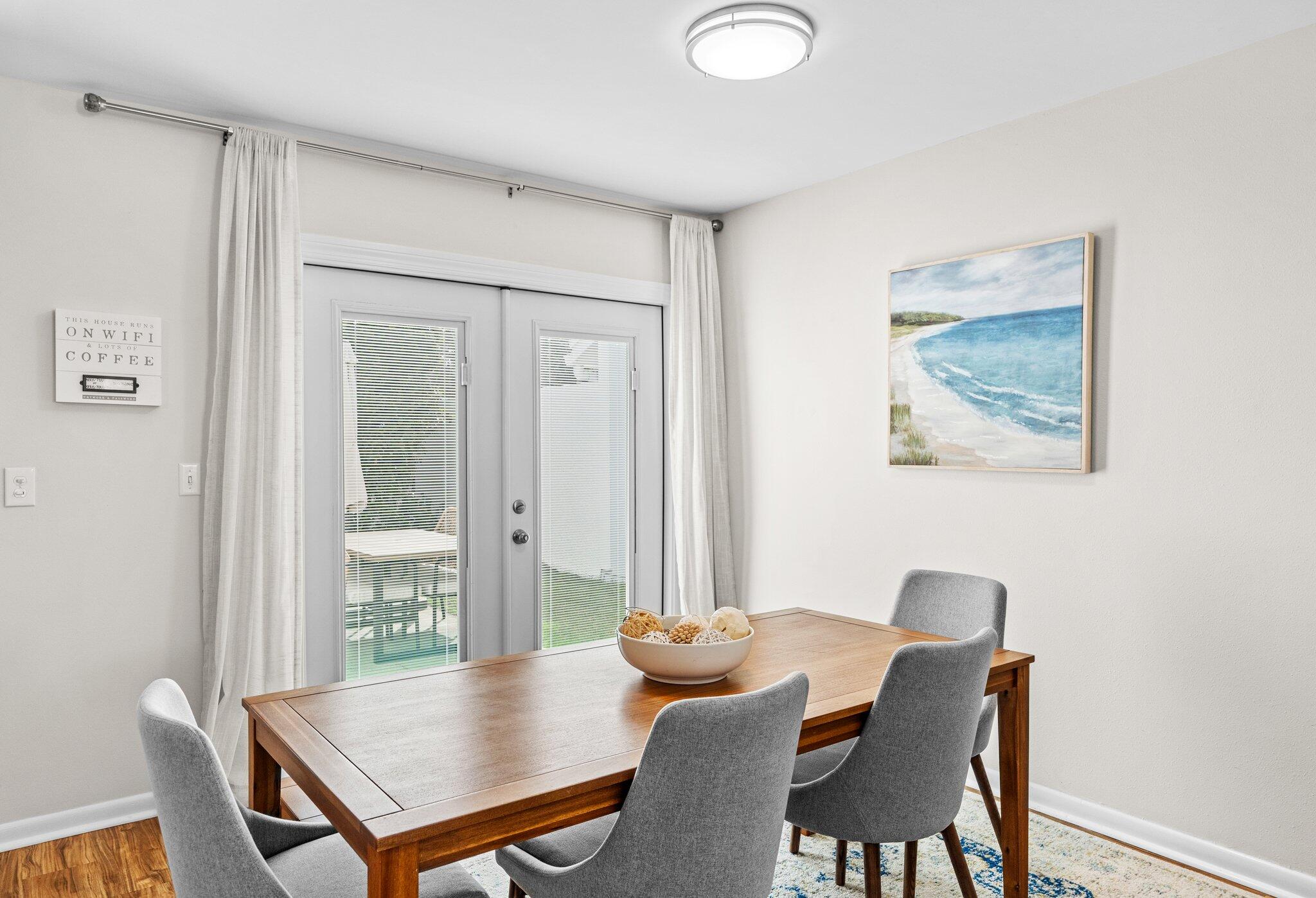 453 E Linkside Place