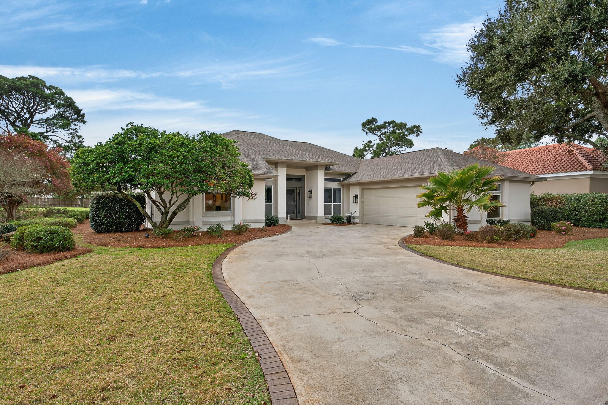 379 Golfview Drive