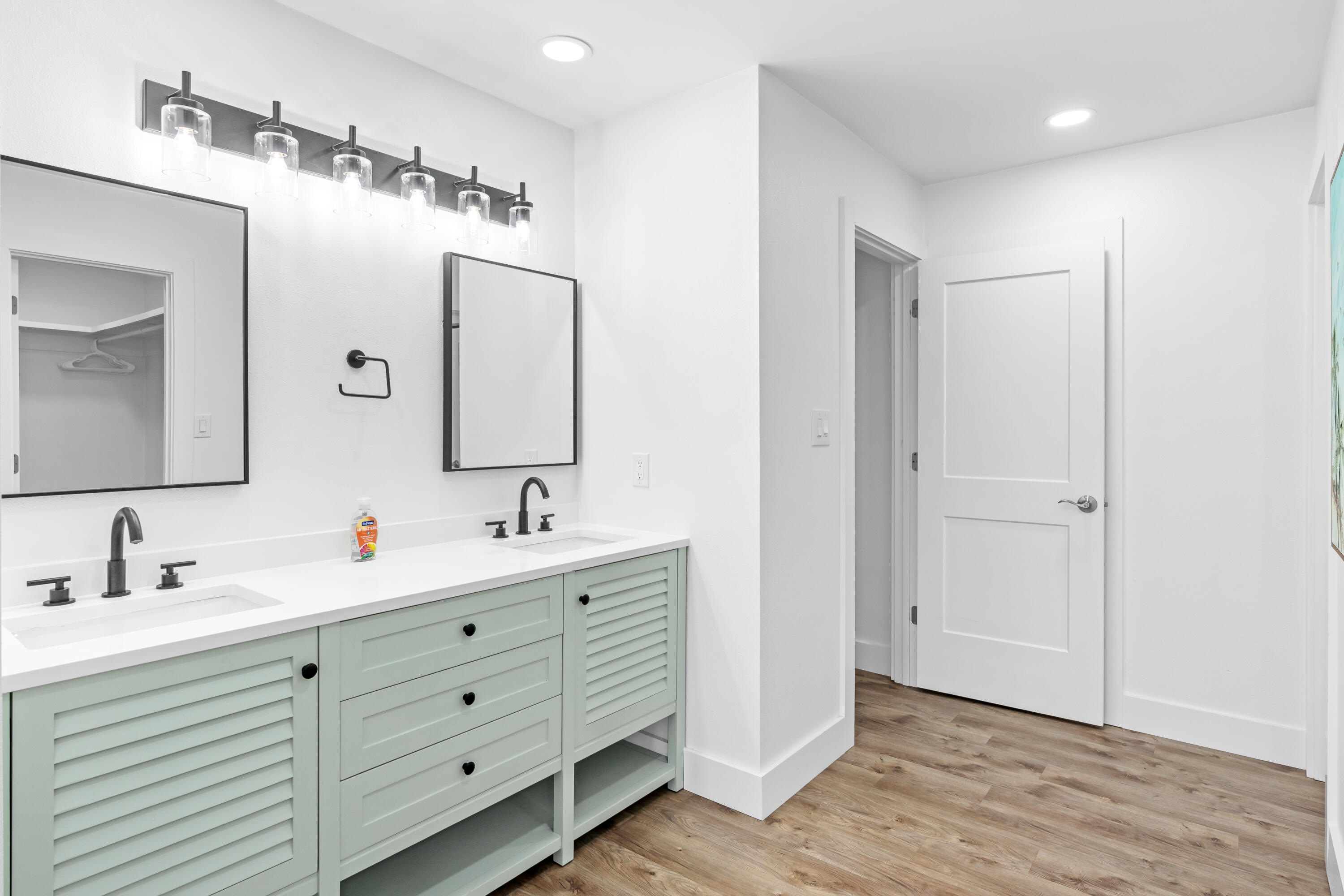 431 Linkside Circle