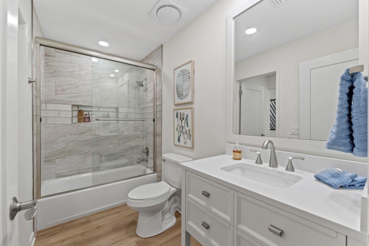 532 Augusta Place, # 11404