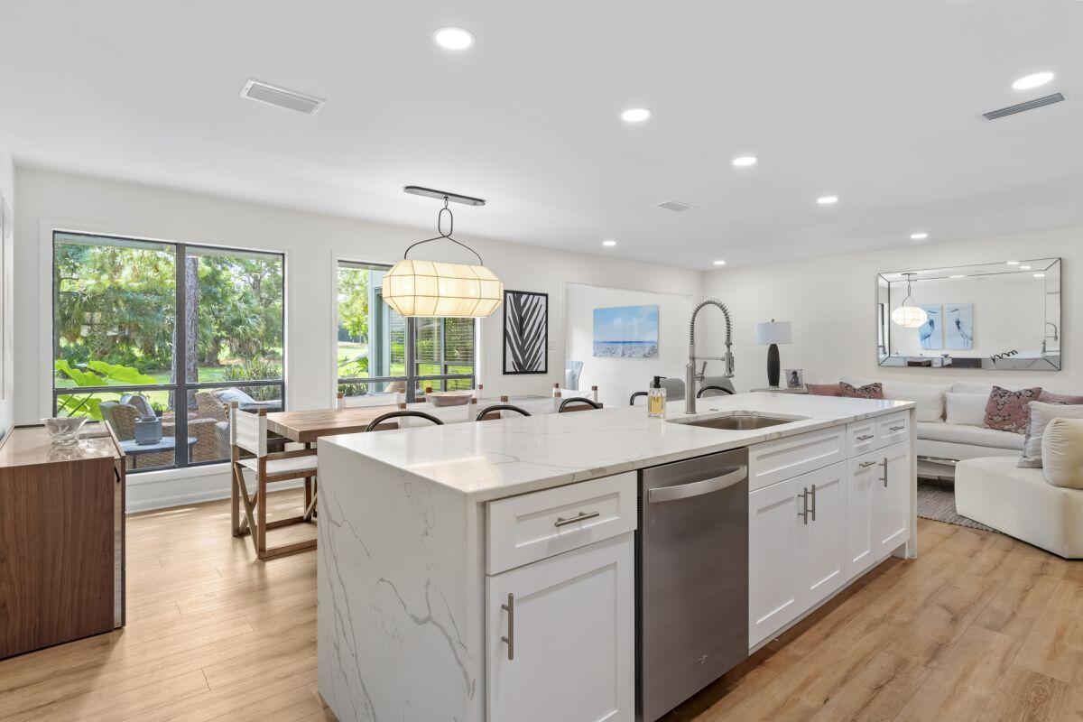 532 Augusta Place, # 11404