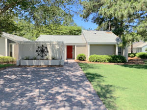 498 Linkside Drive