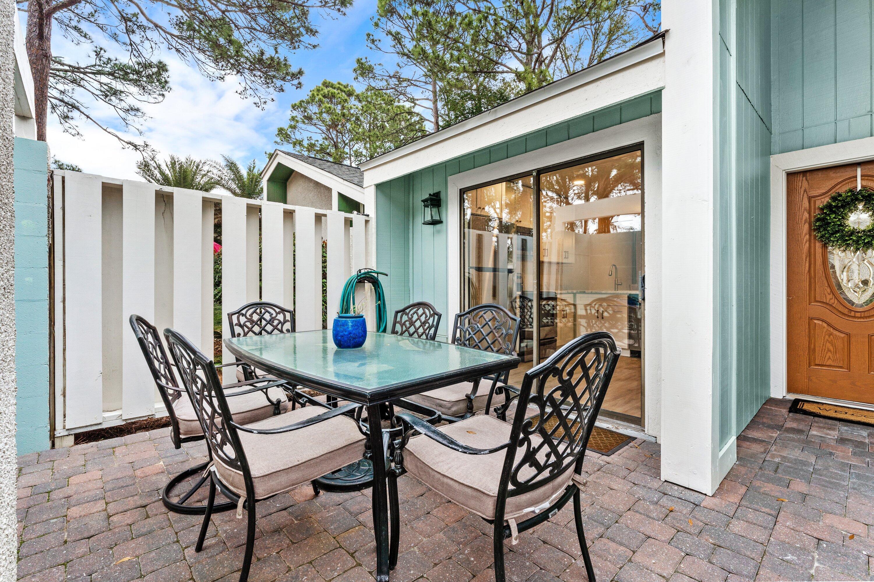 498 Linkside Drive