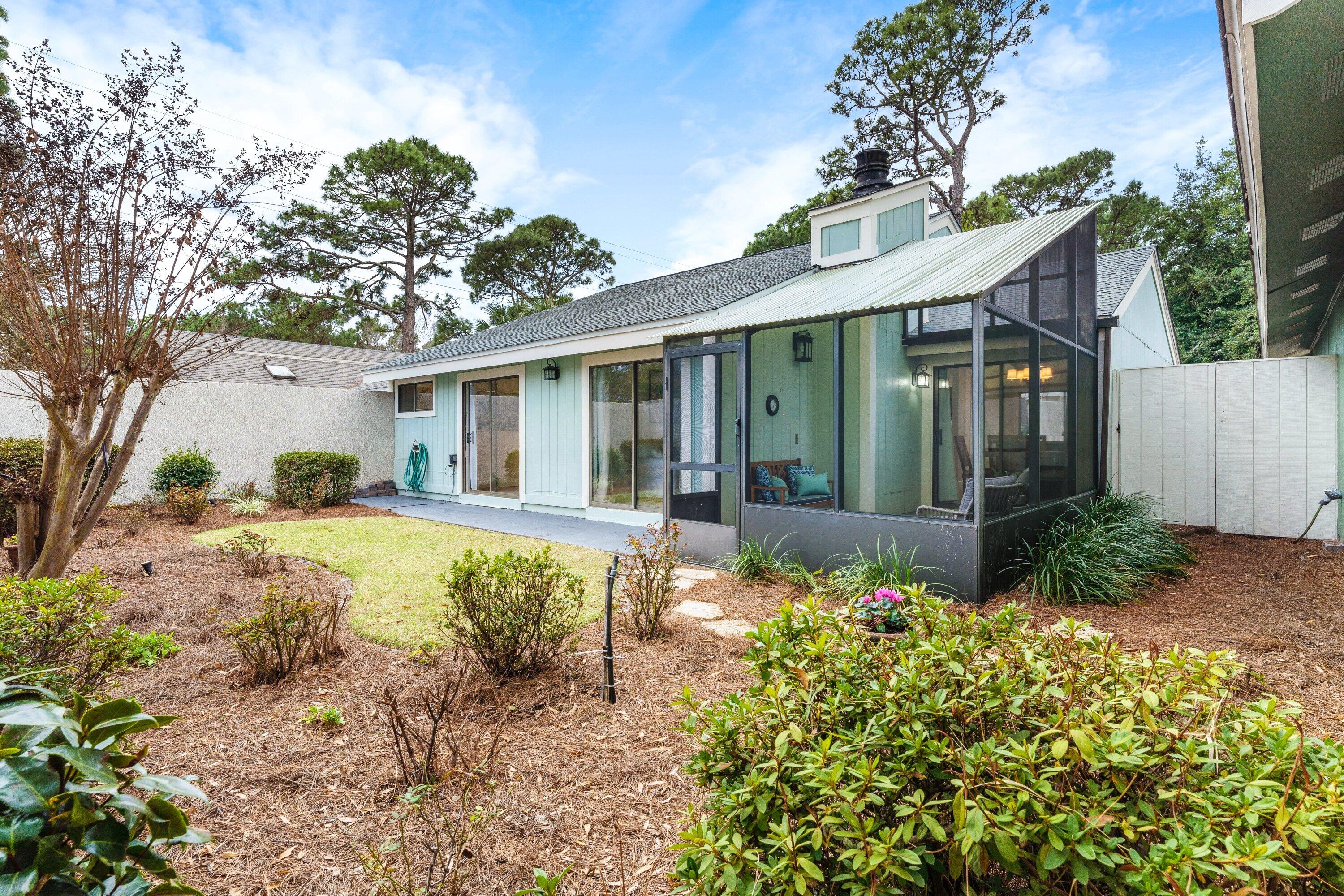 498 Linkside Drive