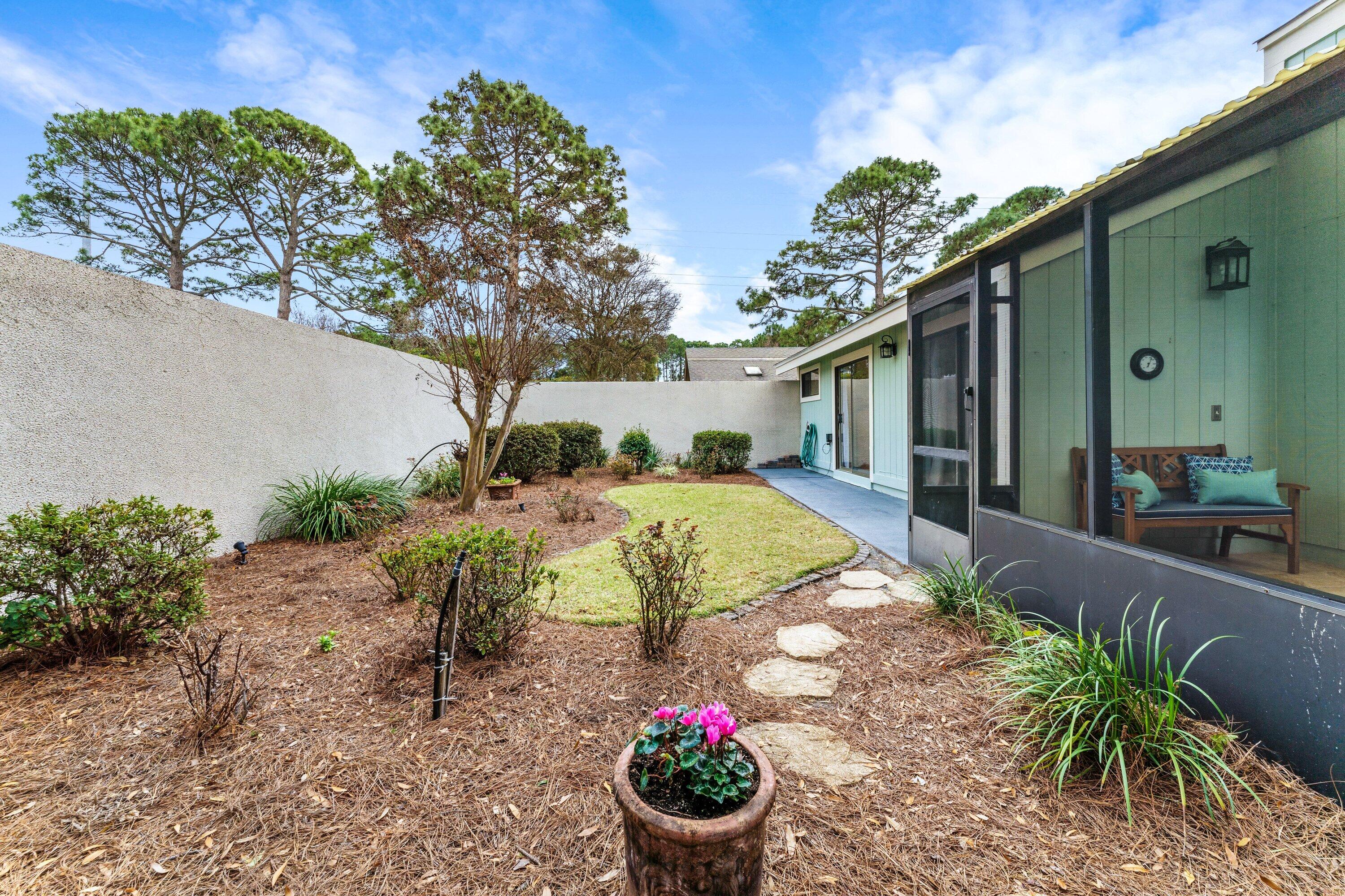 498 Linkside Drive
