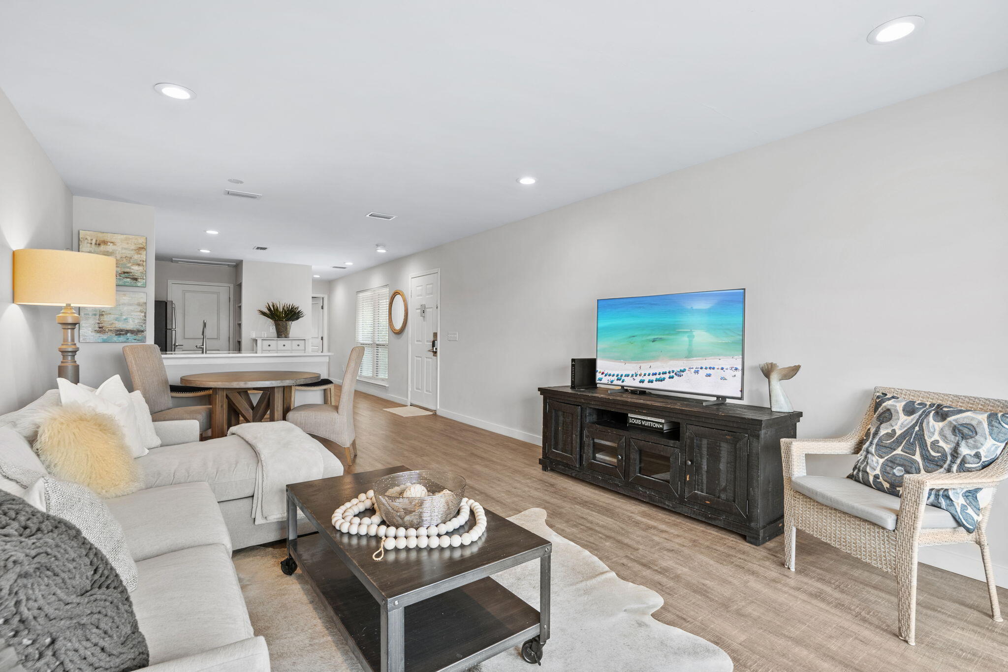821 Harbour Point Drive, 821