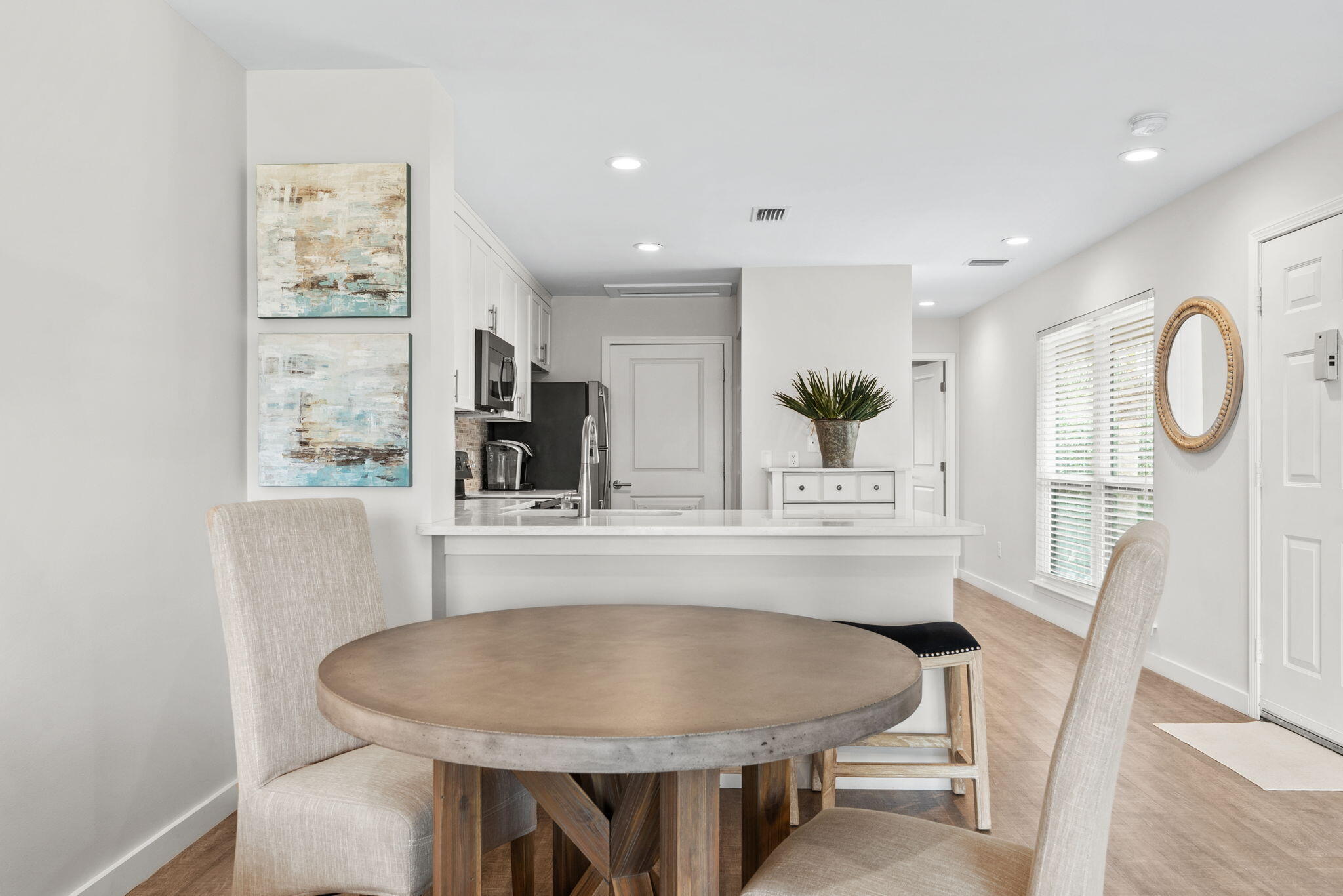 821 Harbour Point Drive, 821