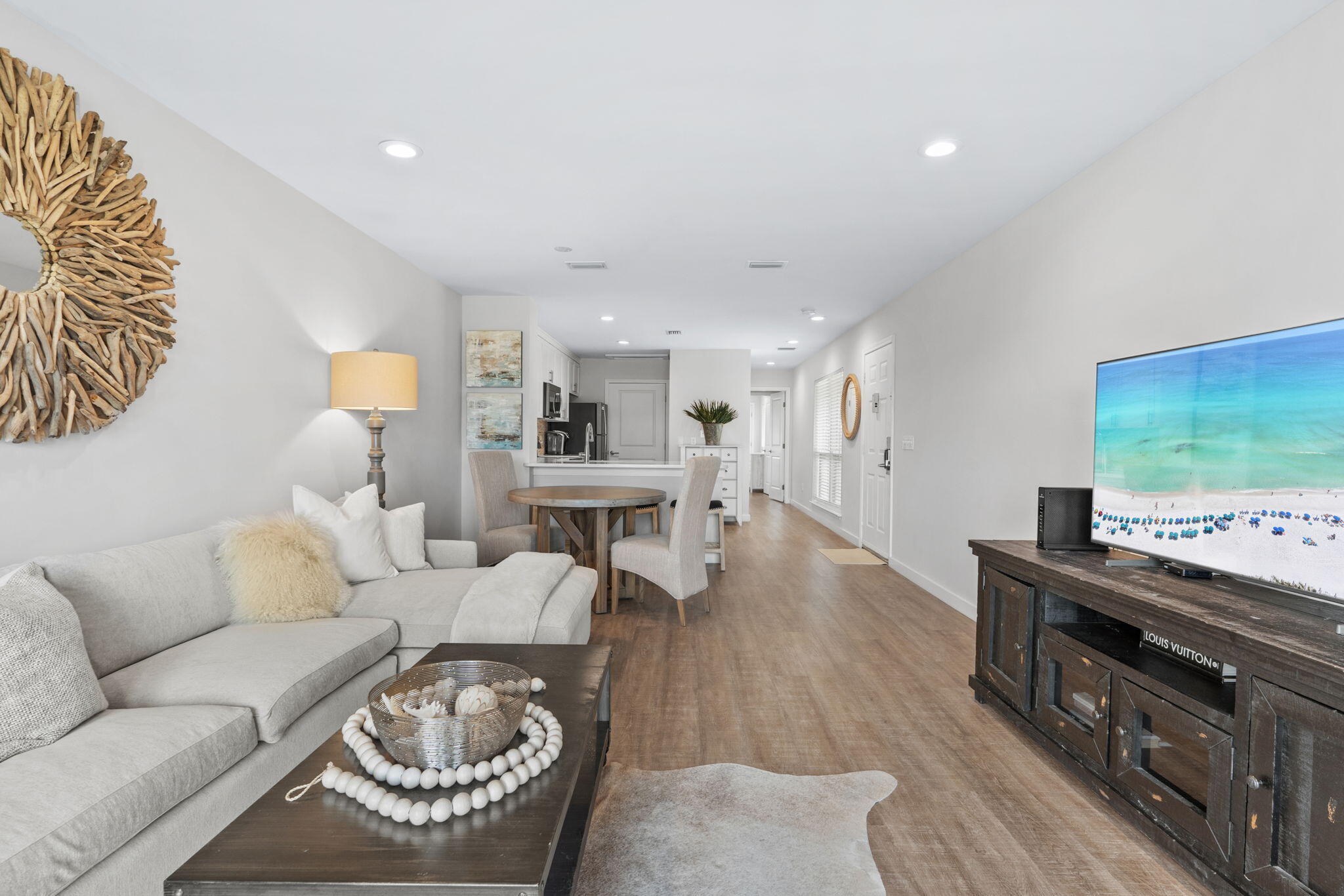 821 Harbour Point Drive, 821