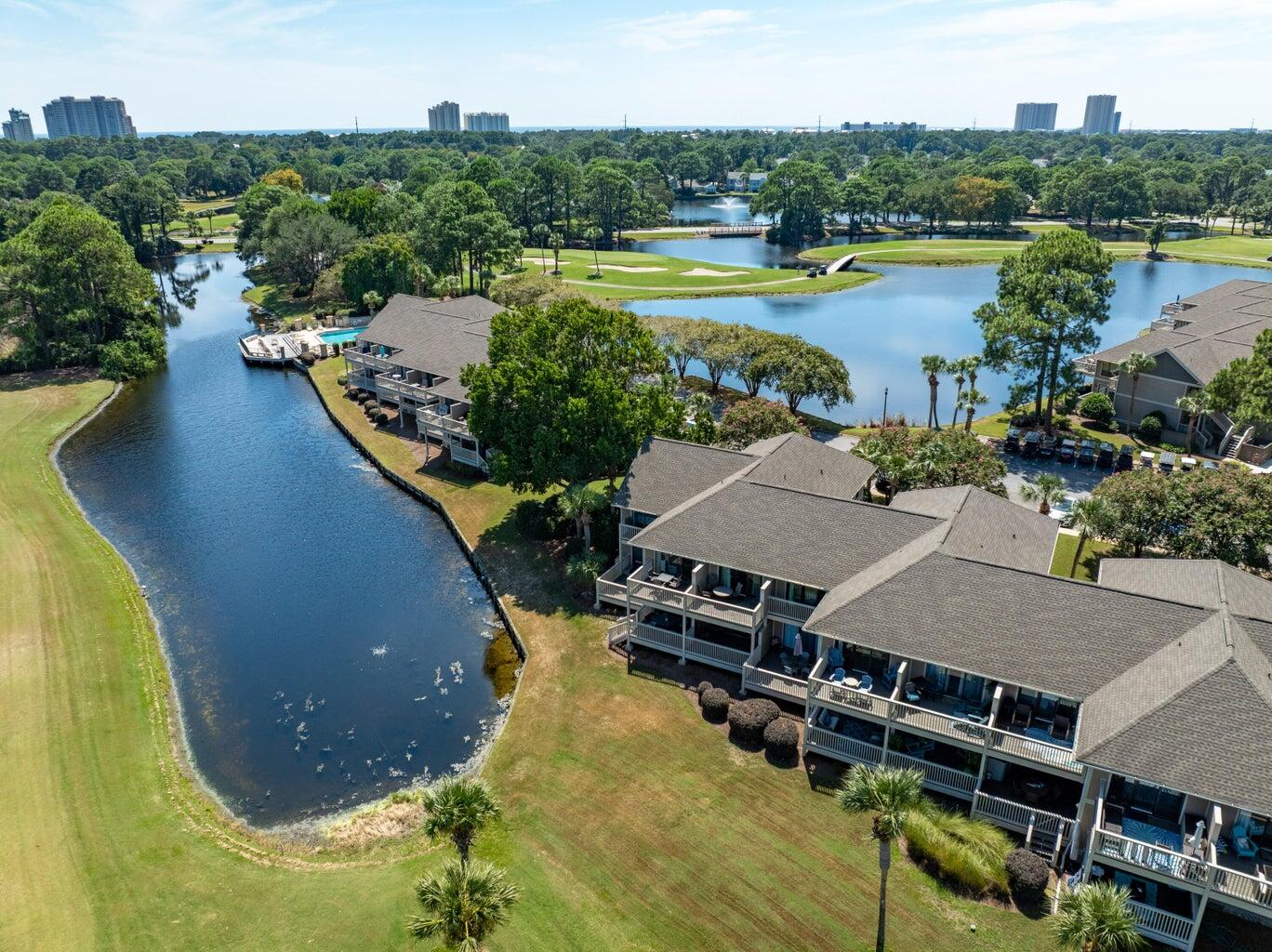 821 Harbour Point Drive, 821