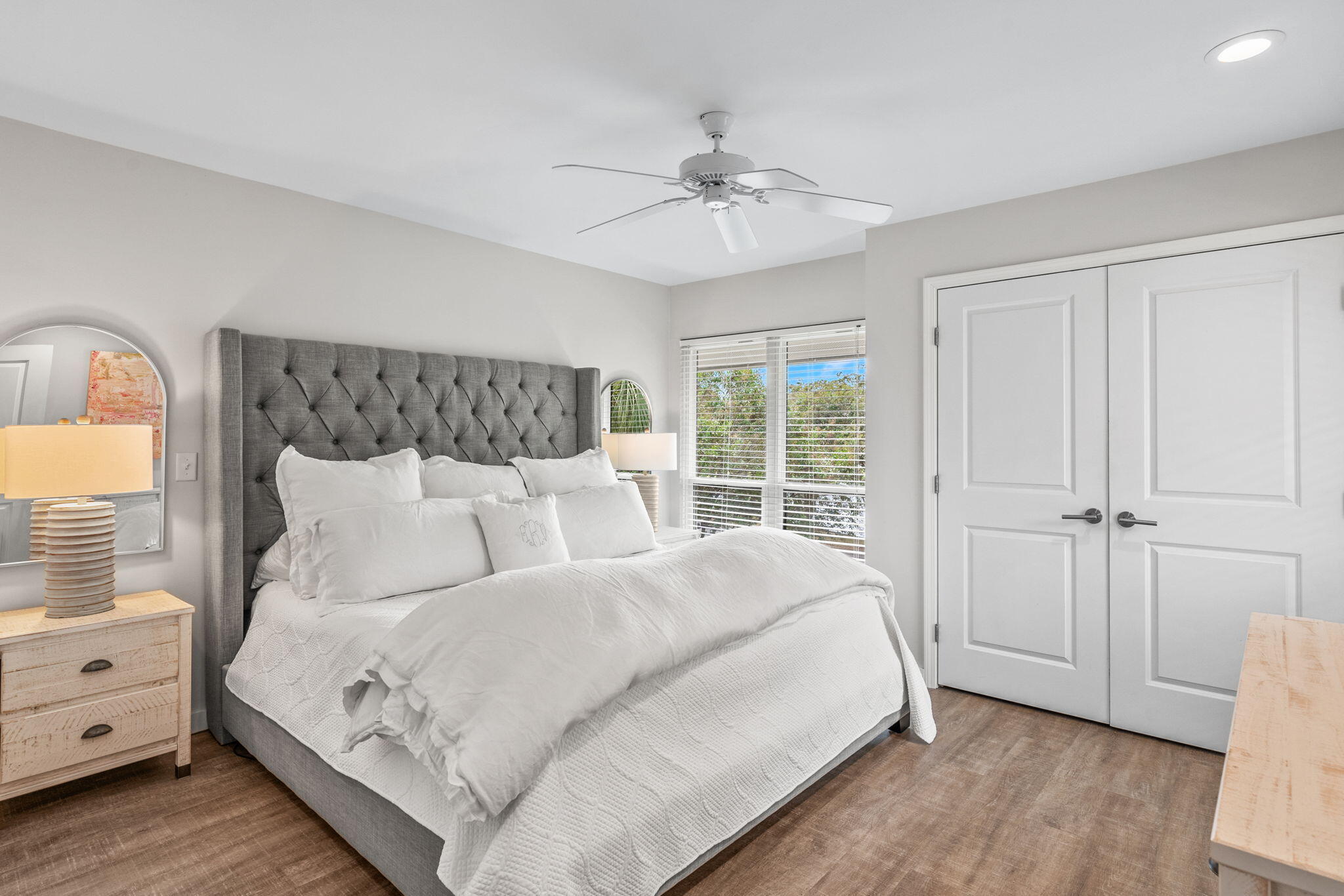 821 Harbour Point Drive, 821