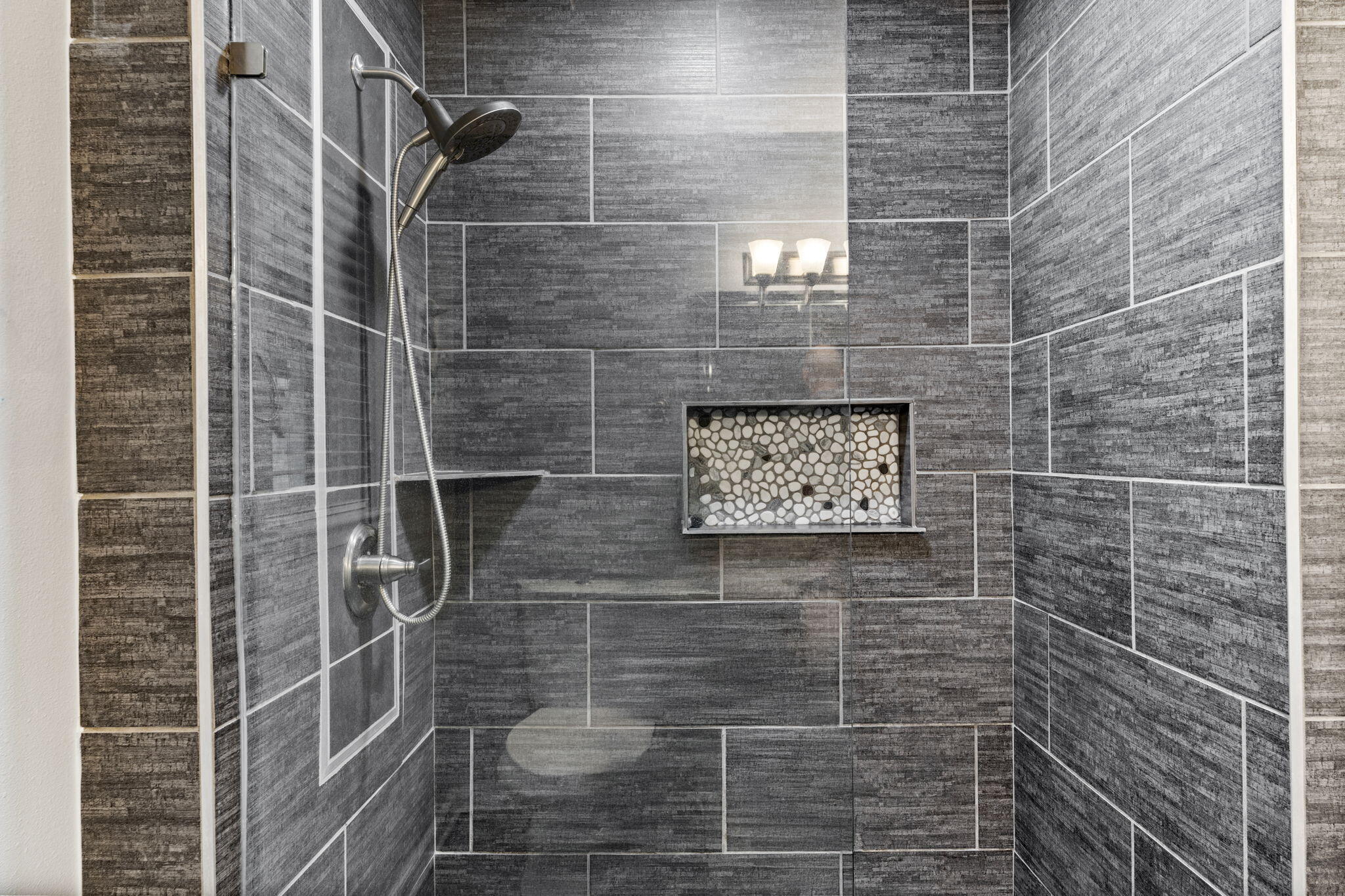 918 Harbour Pointe Lane, 918