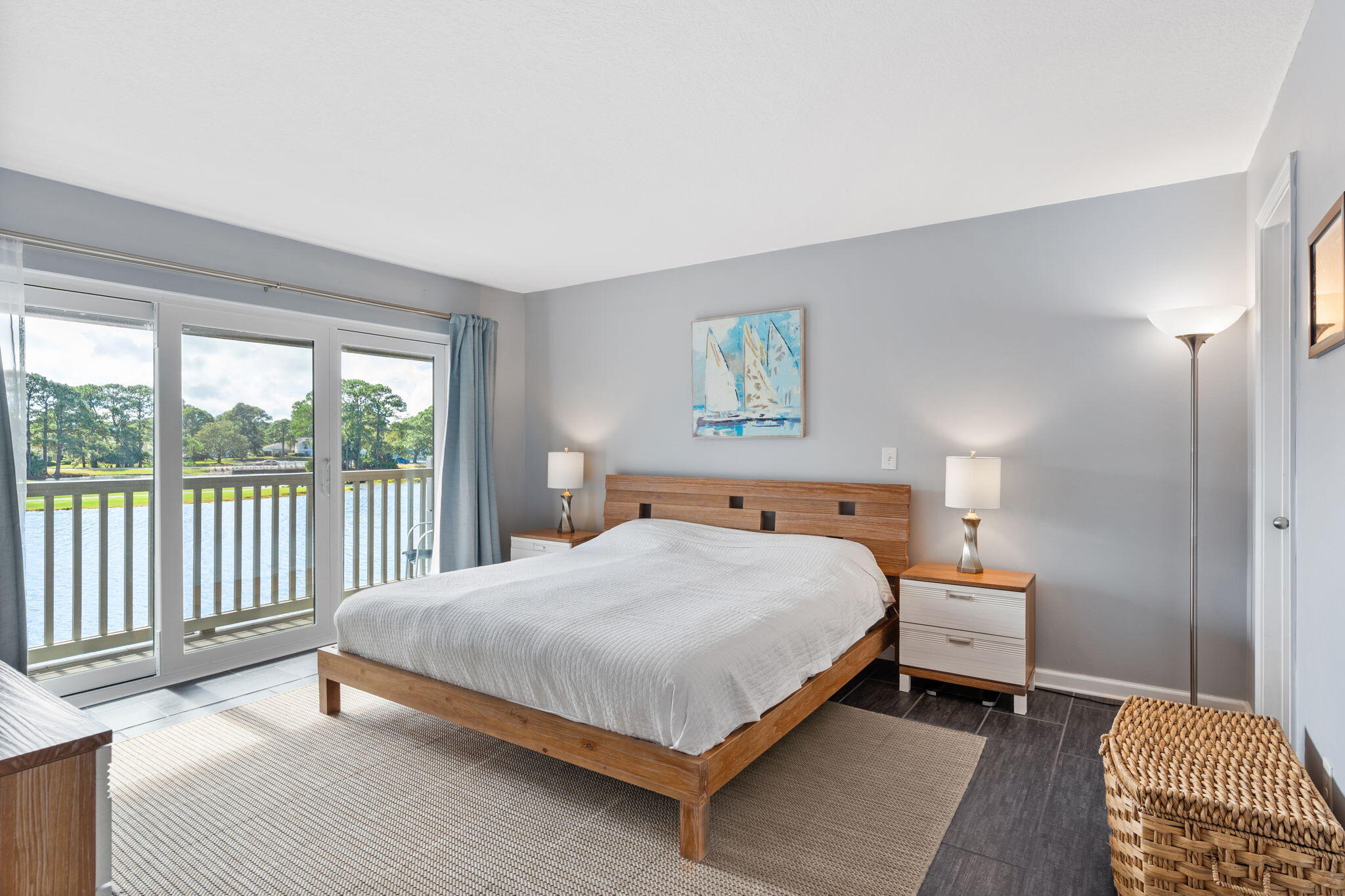 918 Harbour Pointe Lane, 918