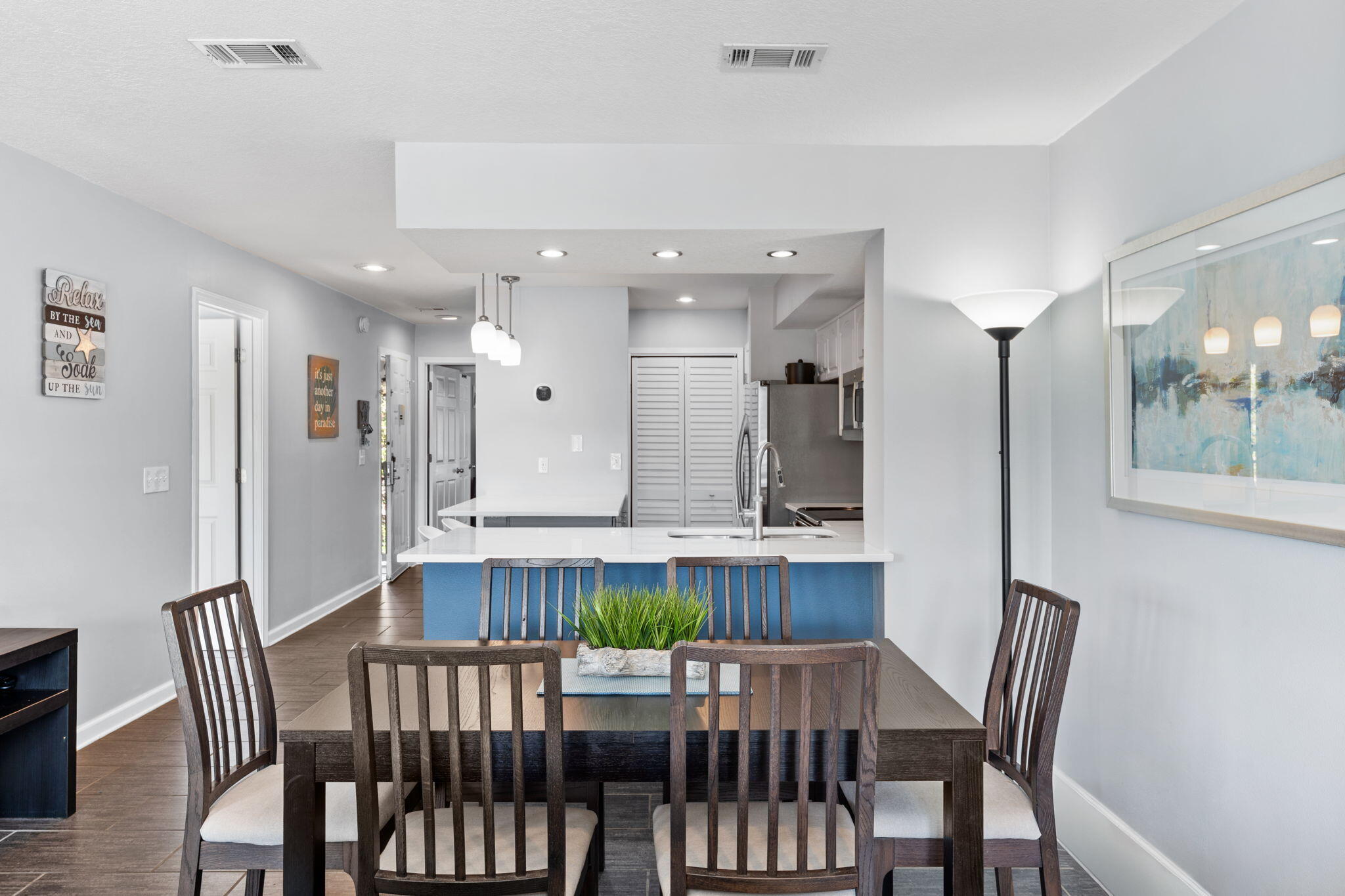 918 Harbour Pointe Lane, 918