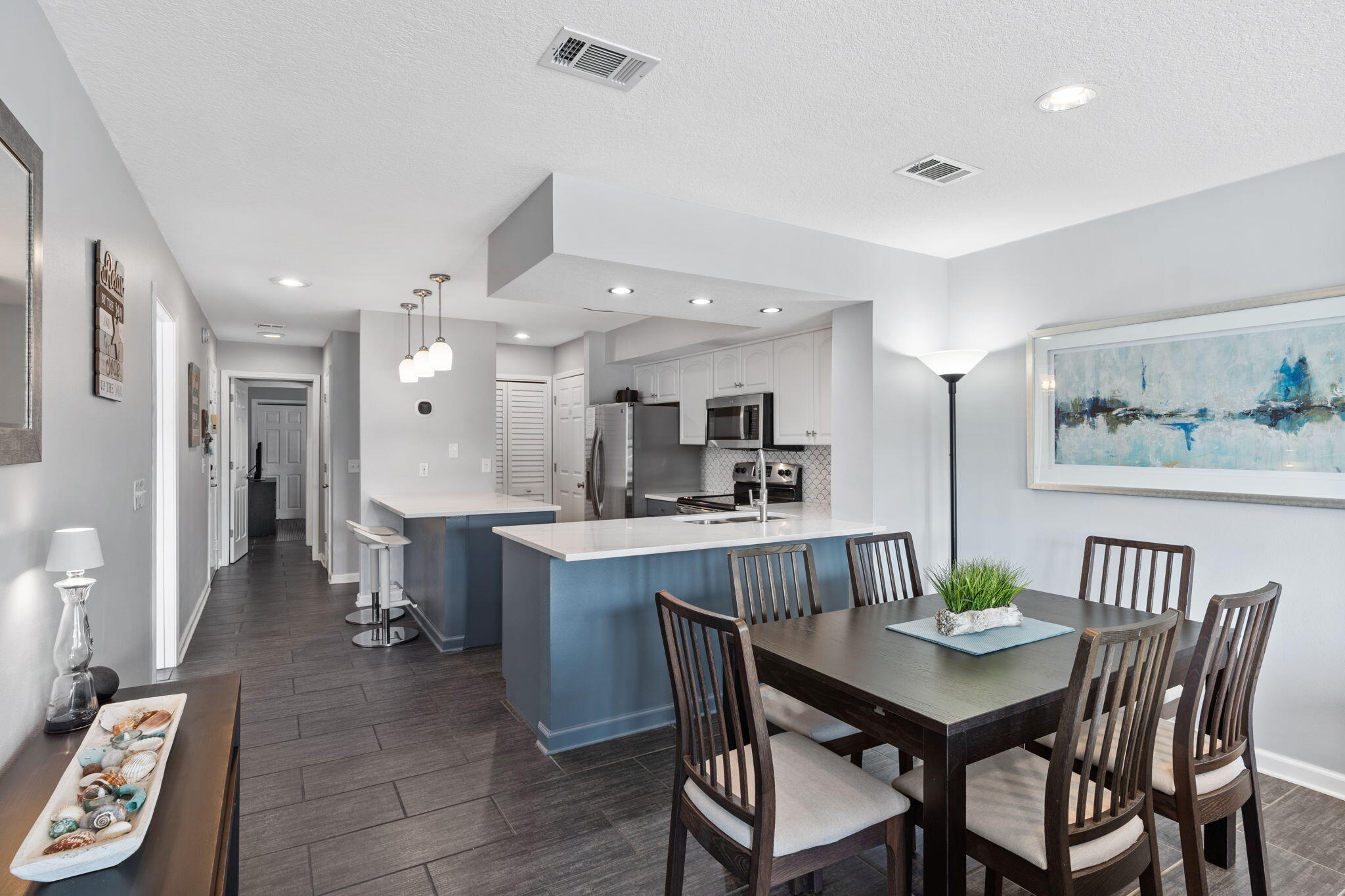 918 Harbour Pointe Lane, 918