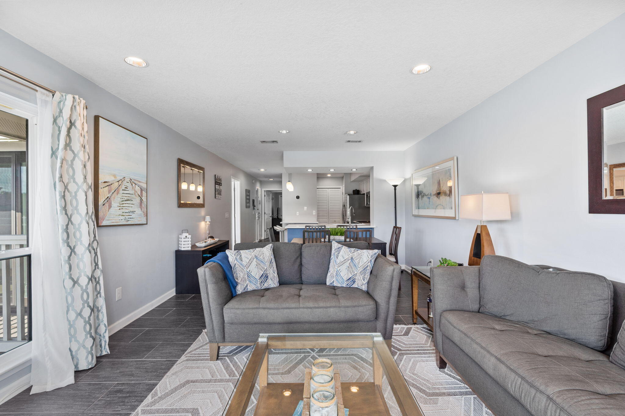 918 Harbour Pointe Lane, 918