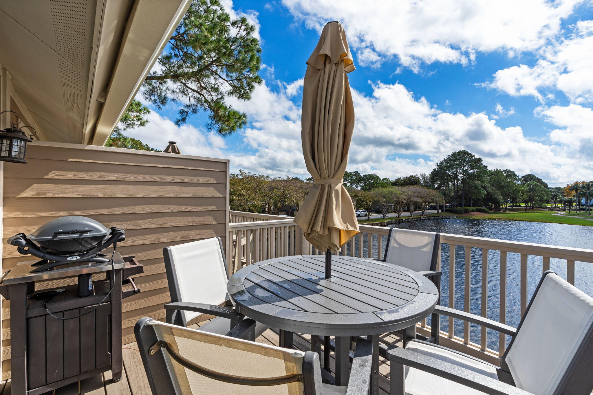 918 Harbour Pointe Lane, 918