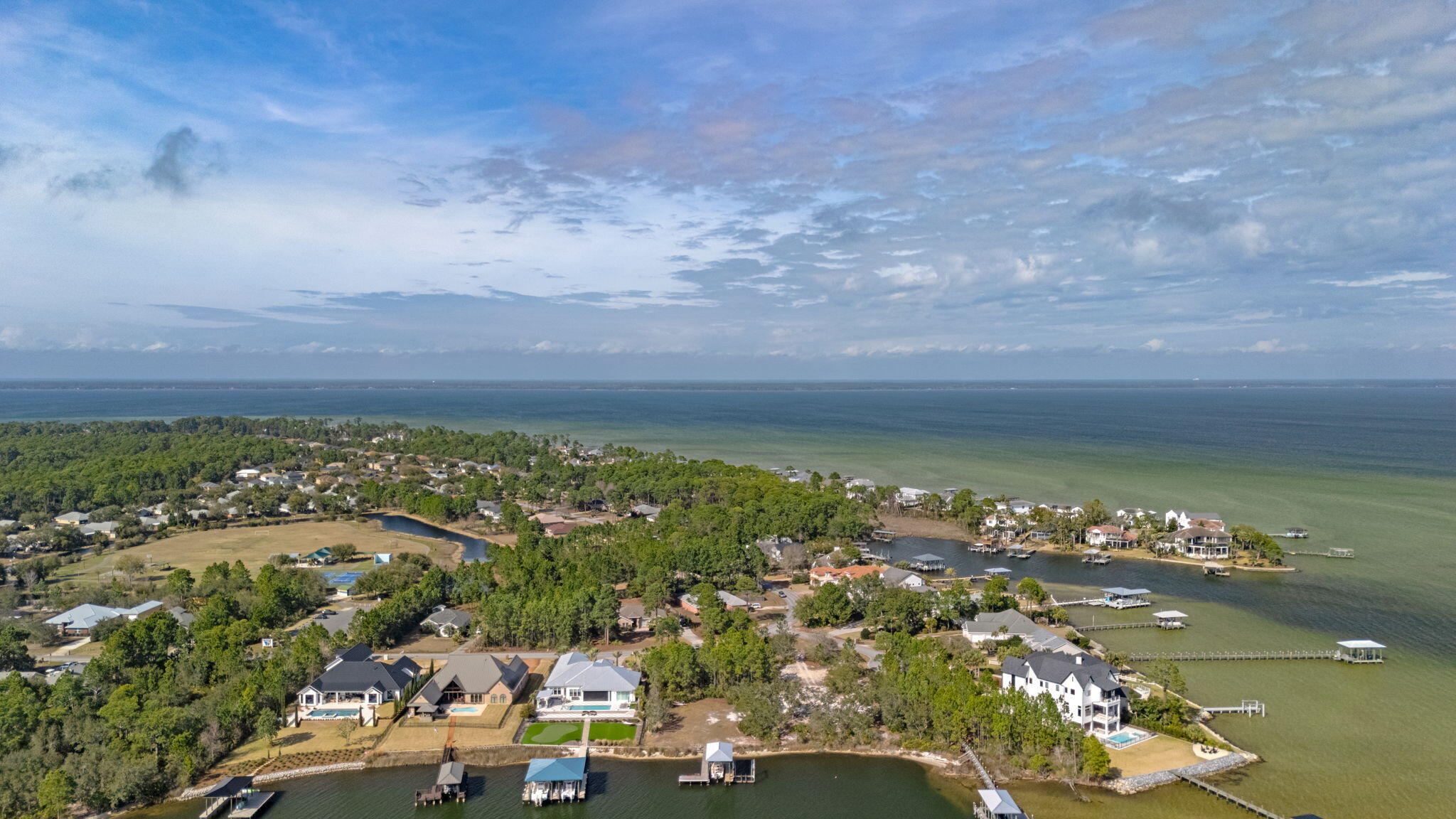 22 Shipwreck East Circle