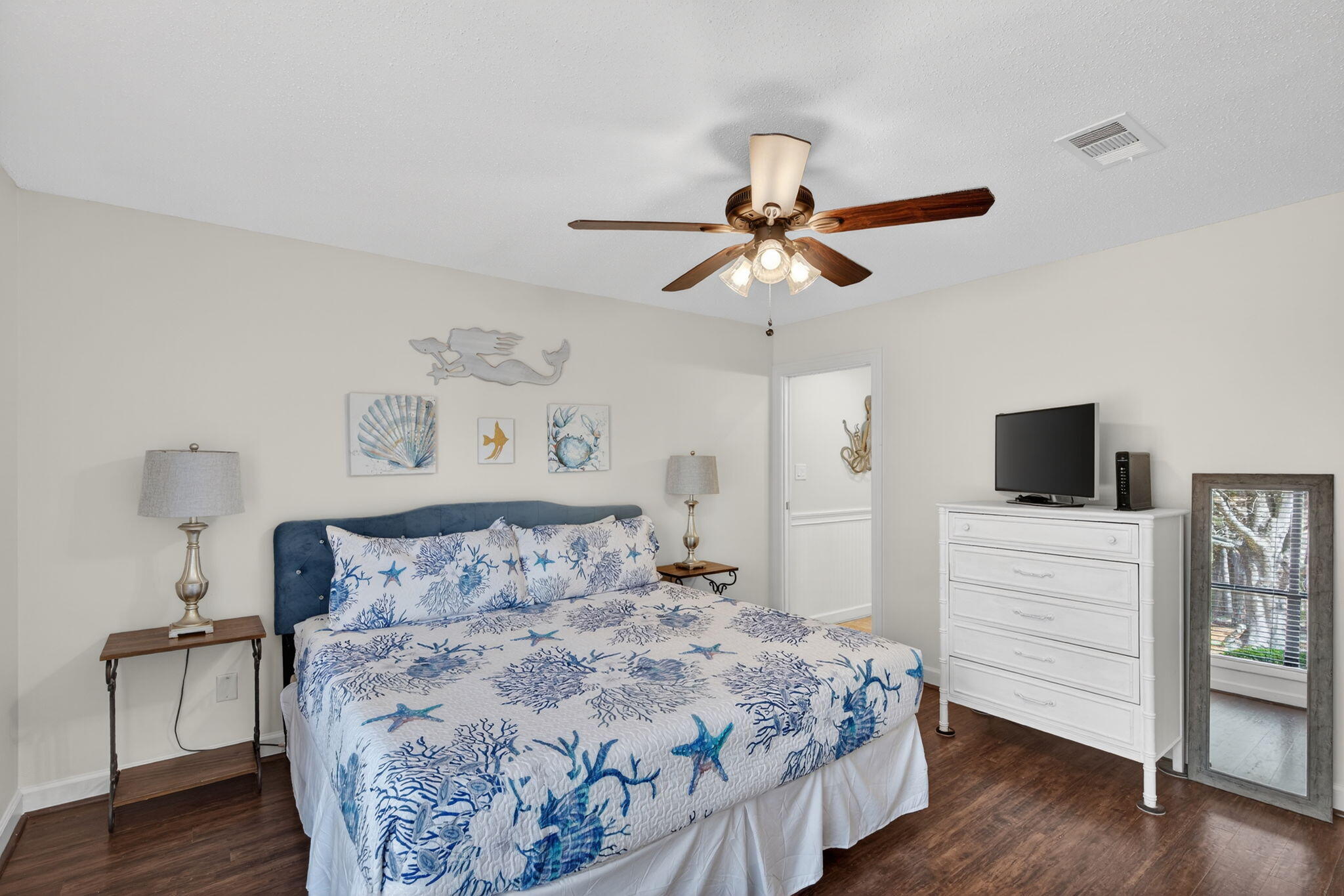 559 Augusta Drive # 11501