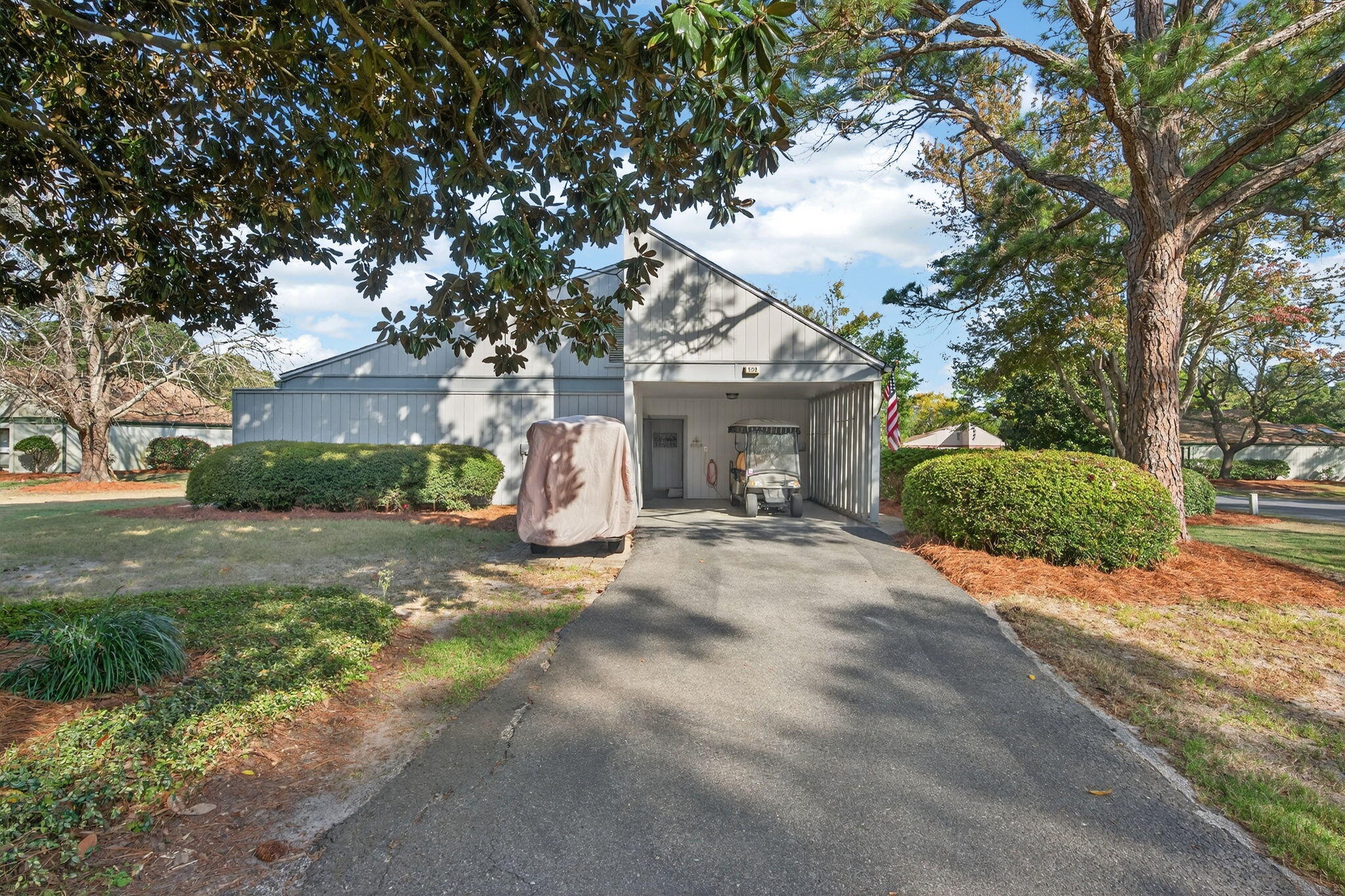 559 Augusta Drive # 11501