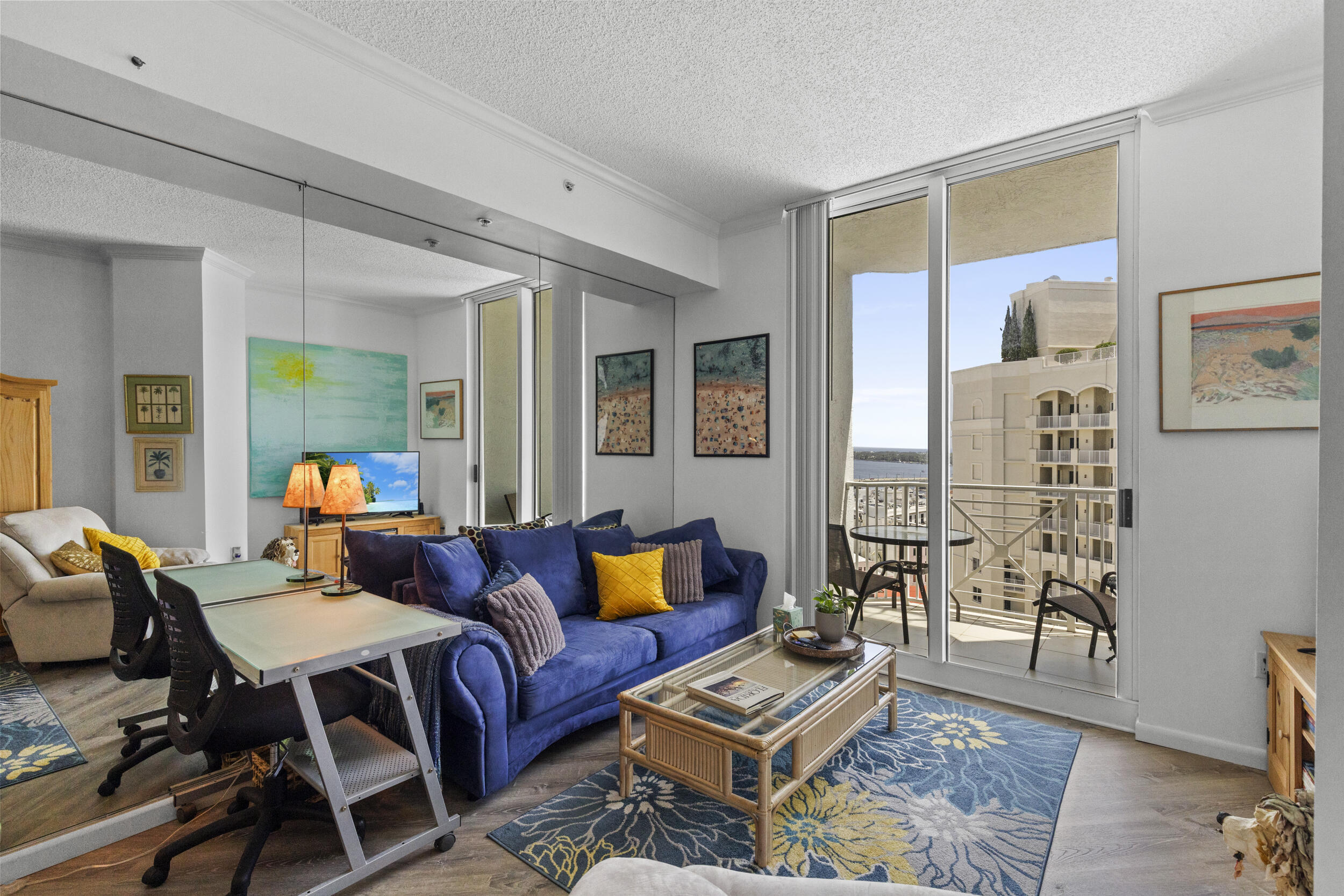 255 Evernia Street 1518