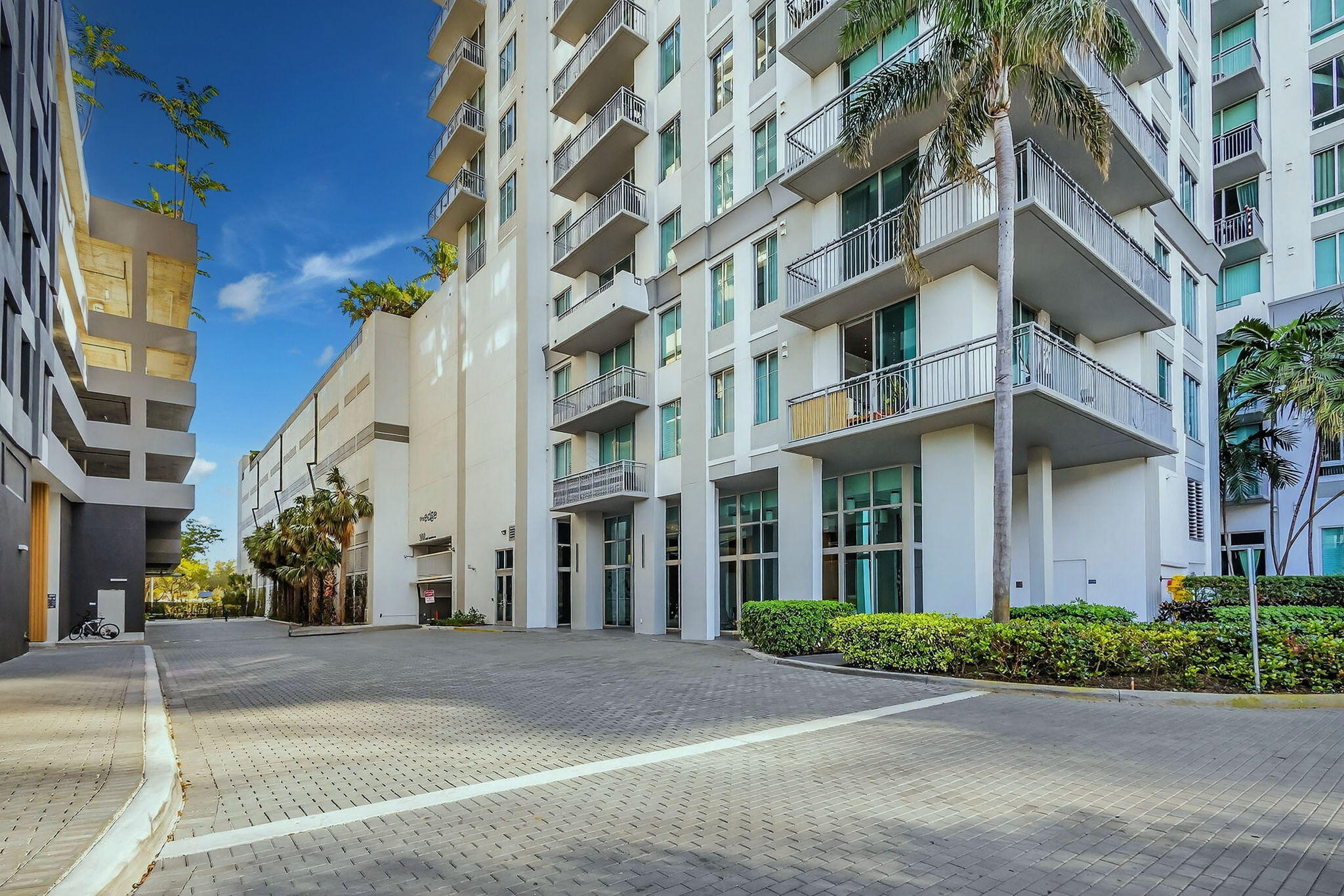 300 S Australian Avenue 1112