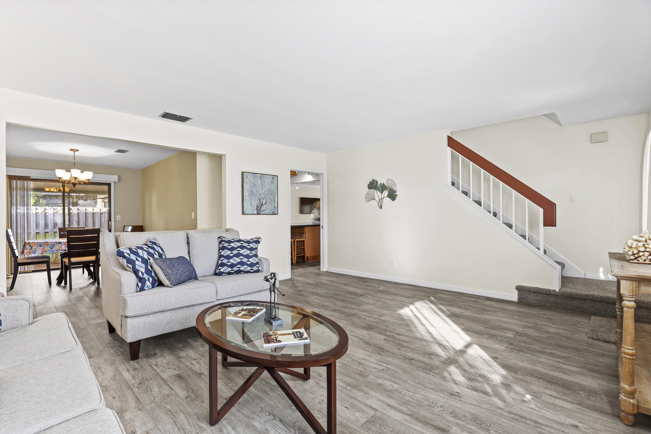 1089 Raintree Drive