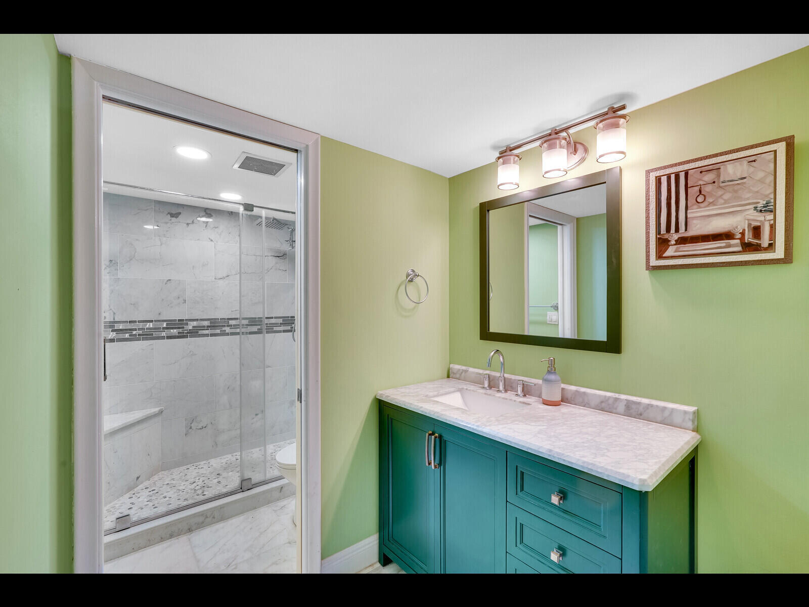 2400 Presidential Way 401