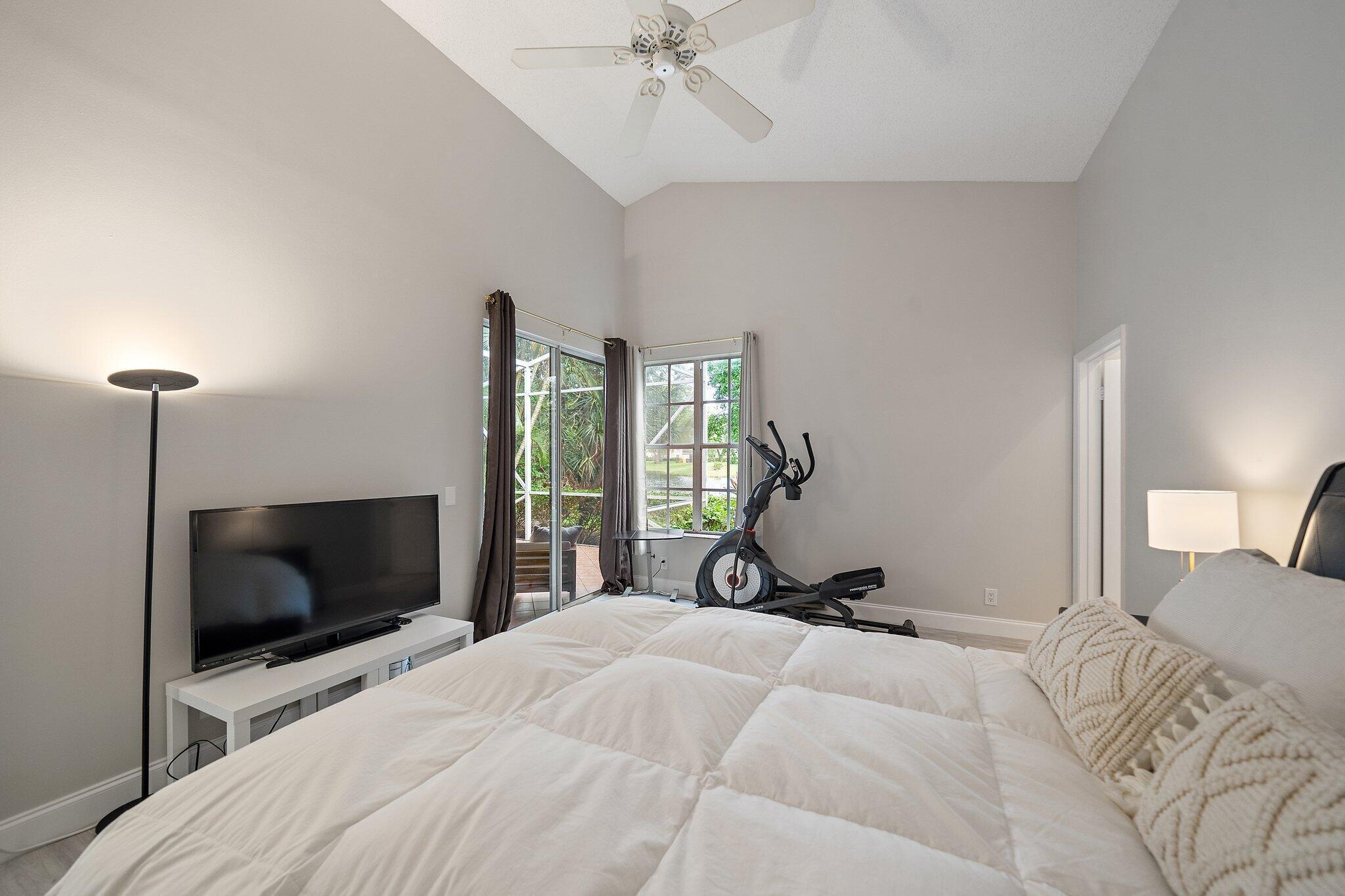 6866 Briarlake Circle